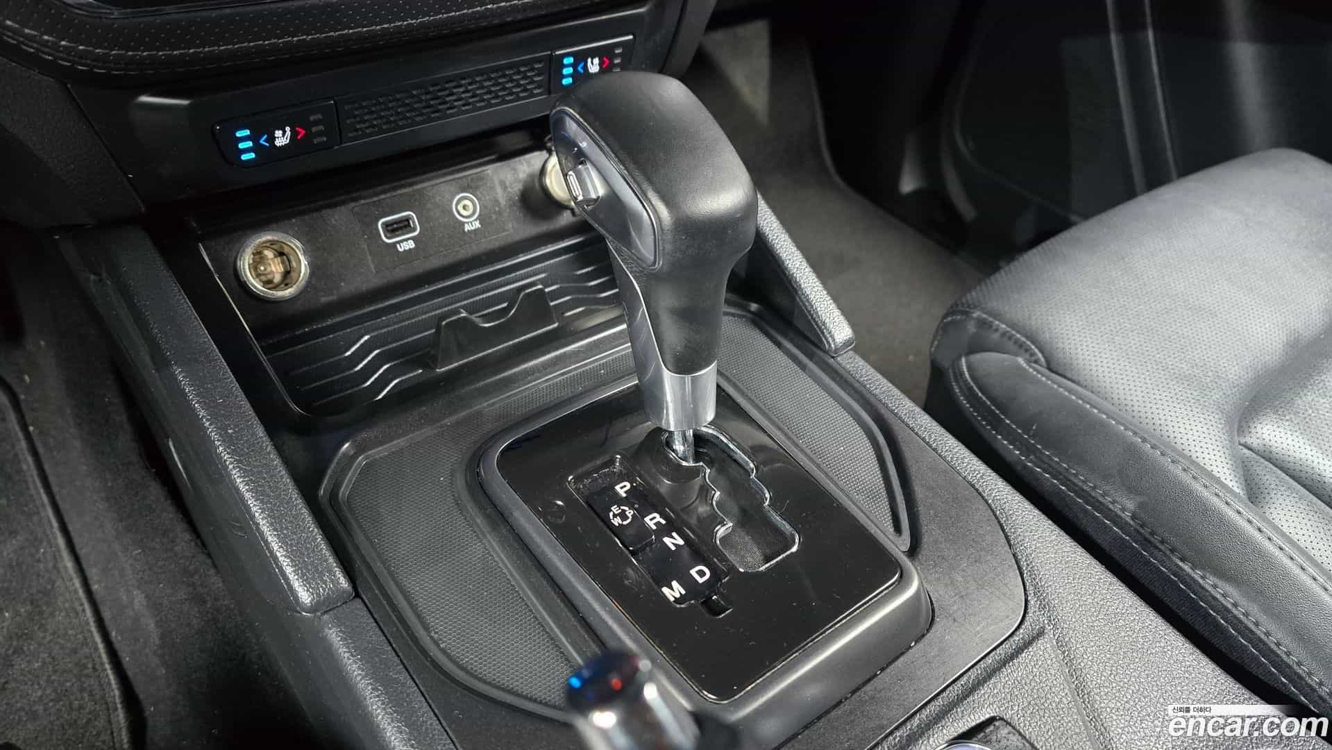 Rexton KG Mobility 2021.11-INNER-009