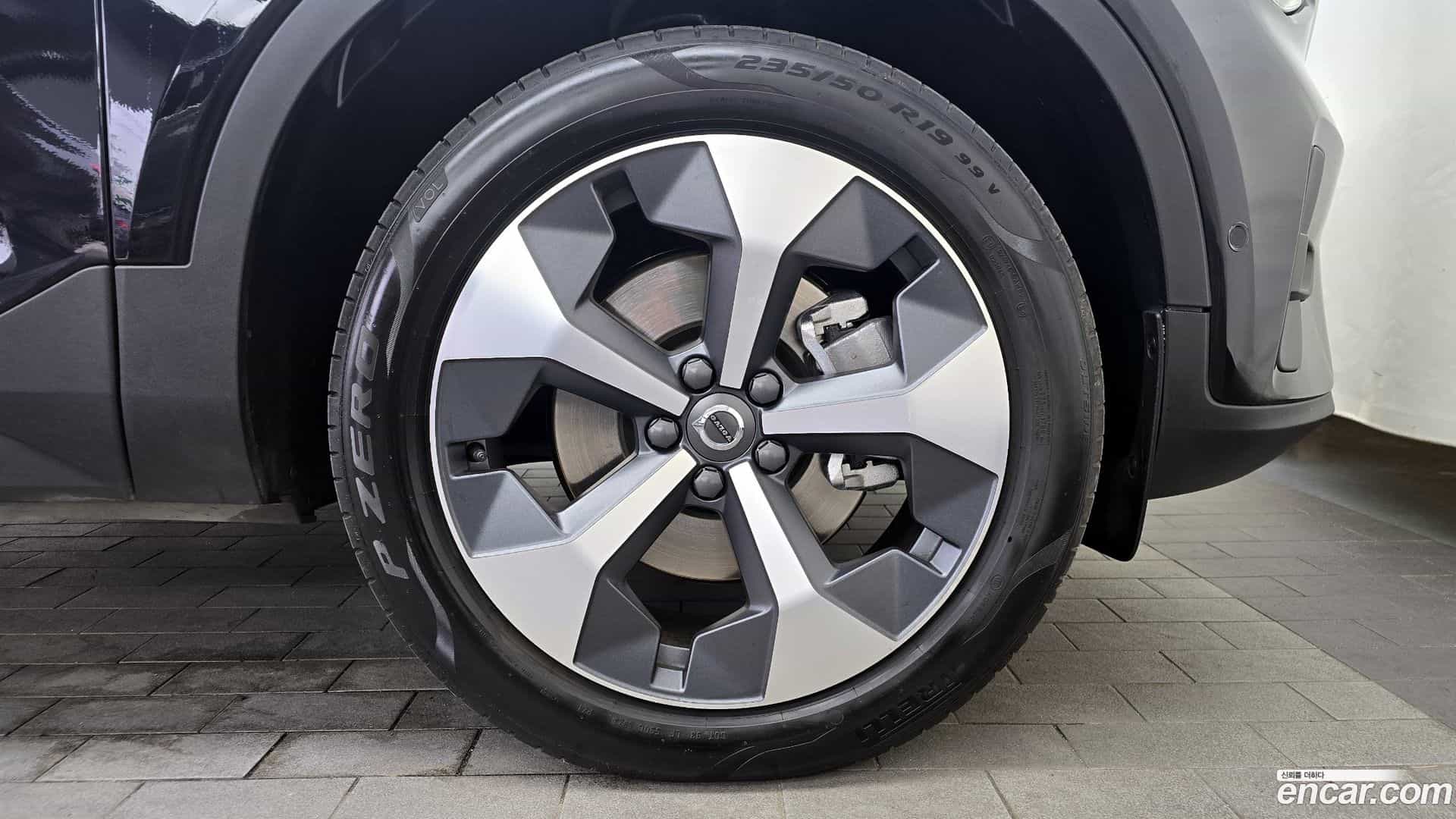 XC40 Volvo 2023.6-OUTER-005
