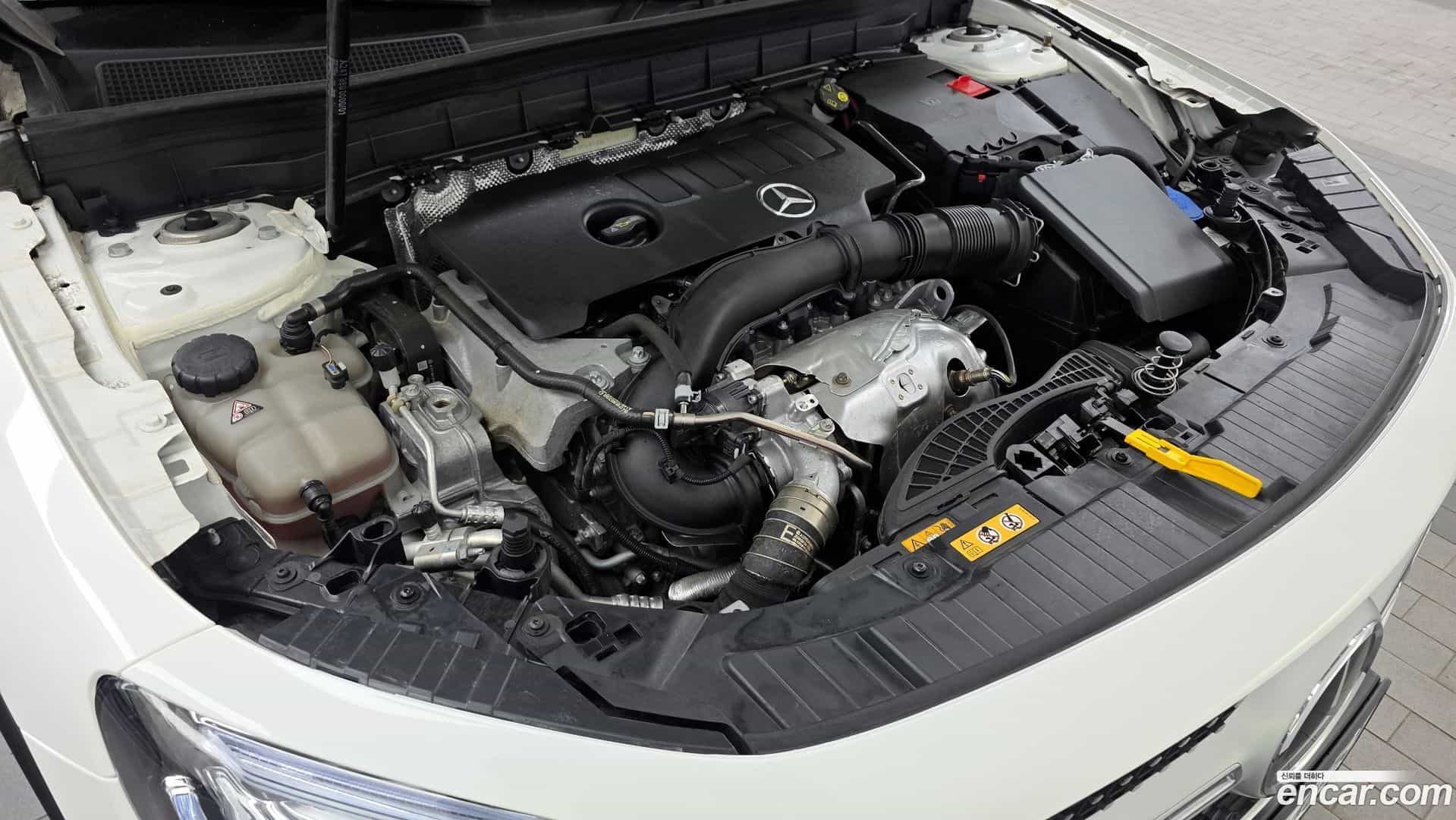 GLB-Class Mercedes-Benz 2022.6-OUTER-006