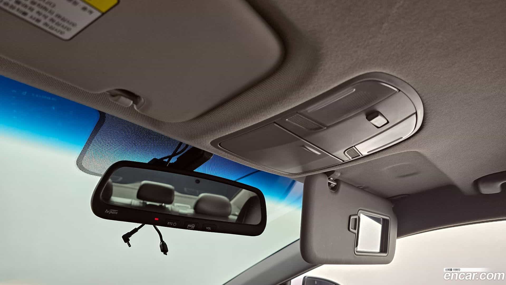 AVANTE Hyundai 2018.6-OPTION-024