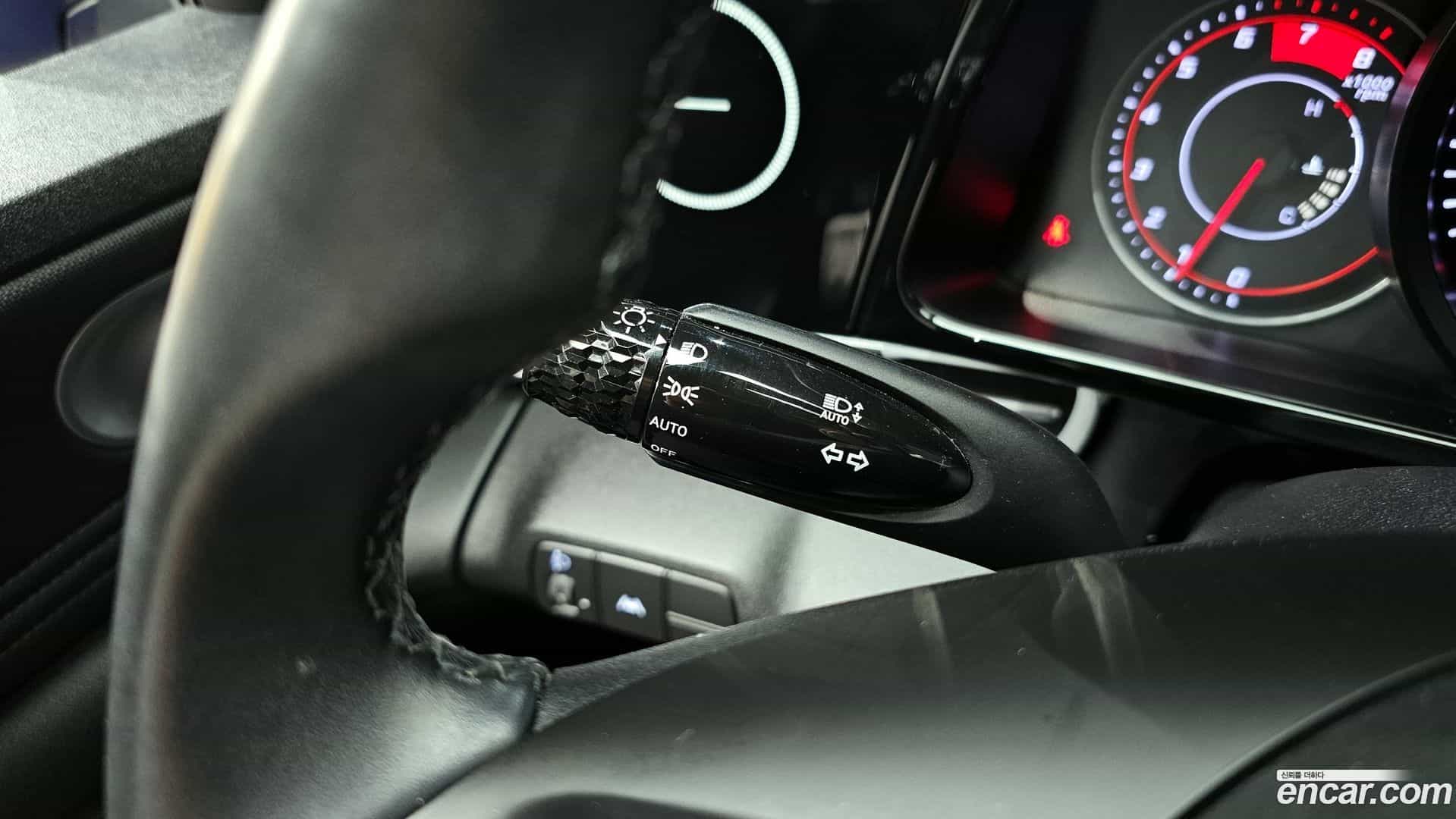 AVANTE Hyundai 2020.5-OPTION-021