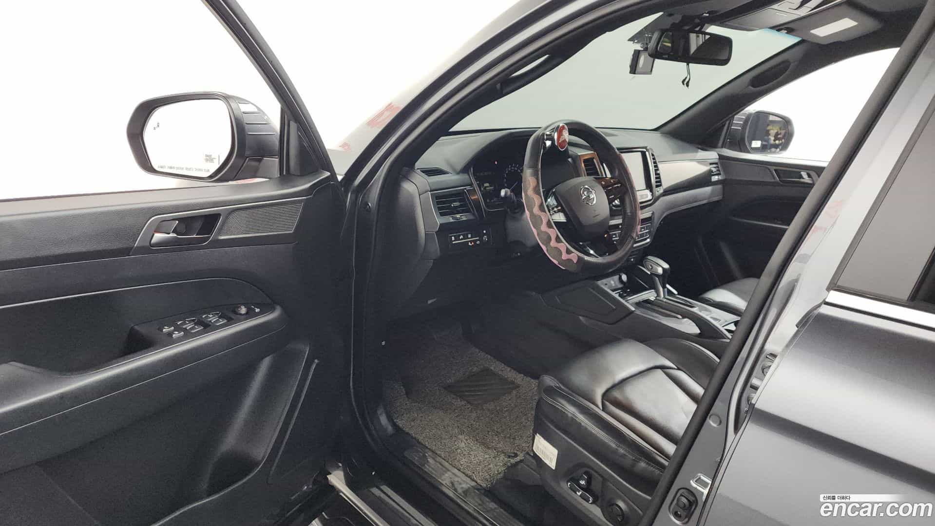 Rexton KG Mobility 2021.5-INNER-010