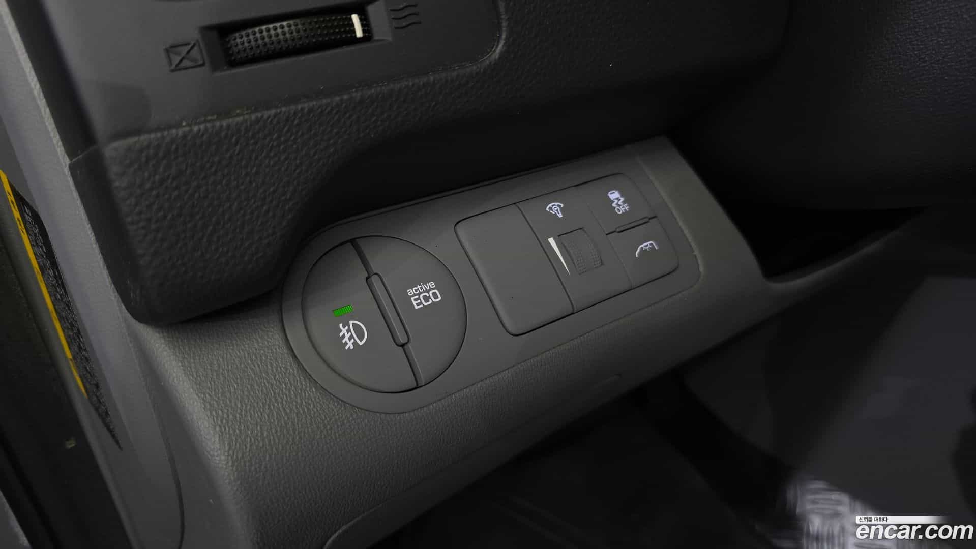 Starex Hyundai 2017.7-OPTION-017