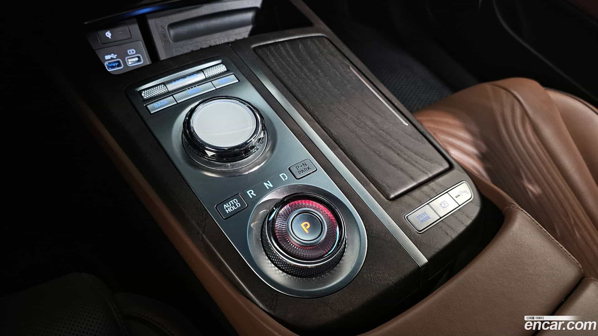G80 Genesis 2023.0-INNER-009