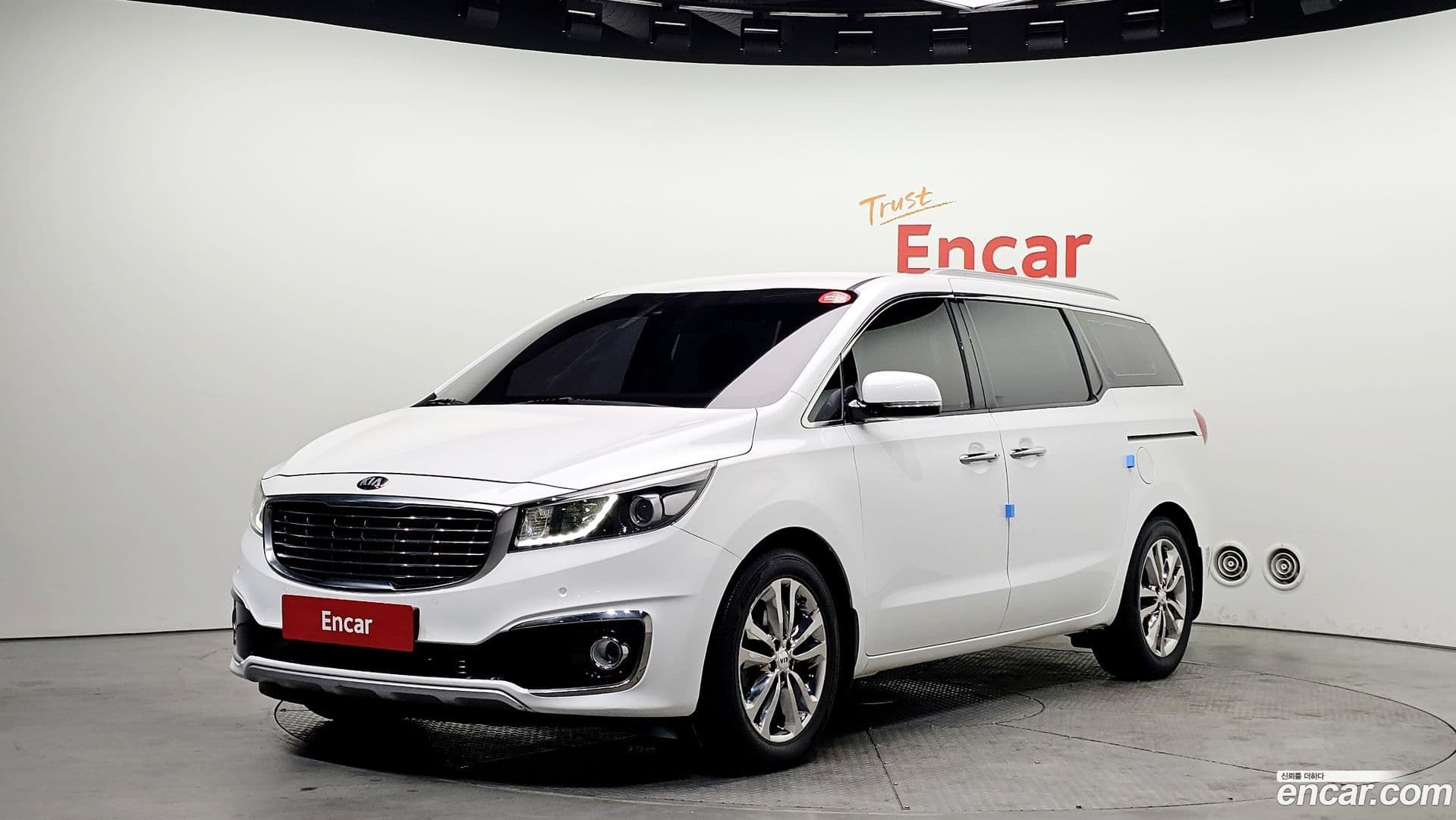 Main__Slider__Photo:Canival Kia 2017.6-0