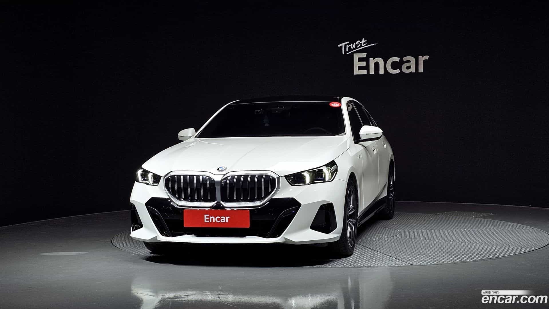 5-Series BMW 2025.8-OUTER-003