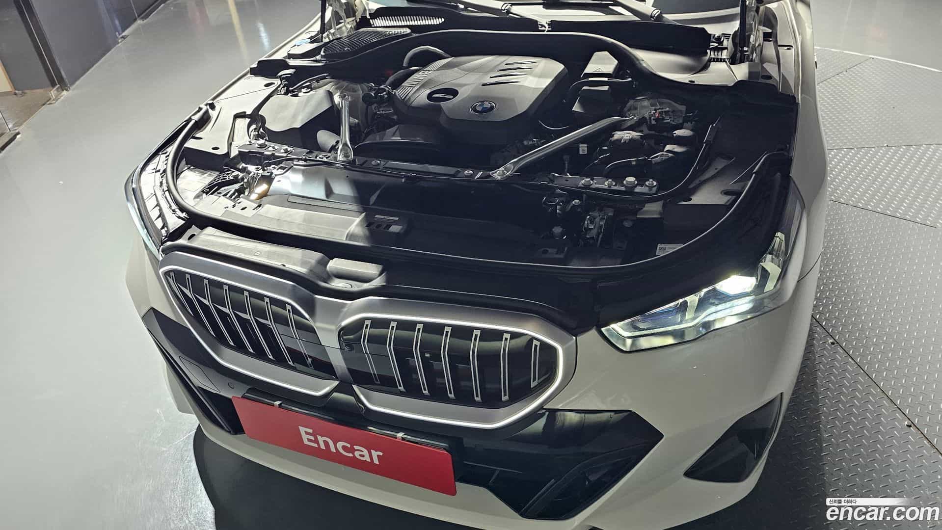5-Series BMW 2025.8-OUTER-006