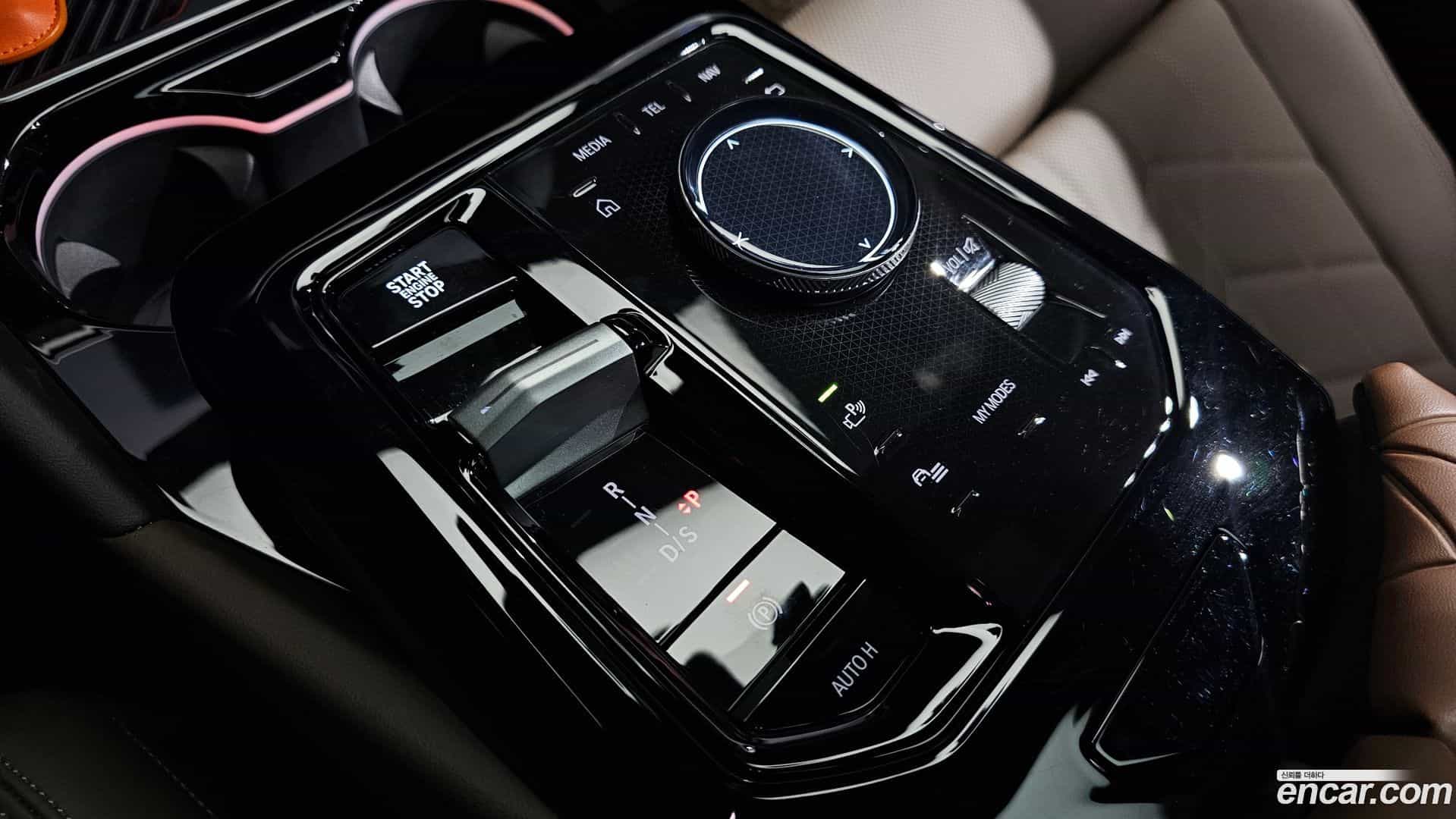 5-Series BMW 2025.8-INNER-009