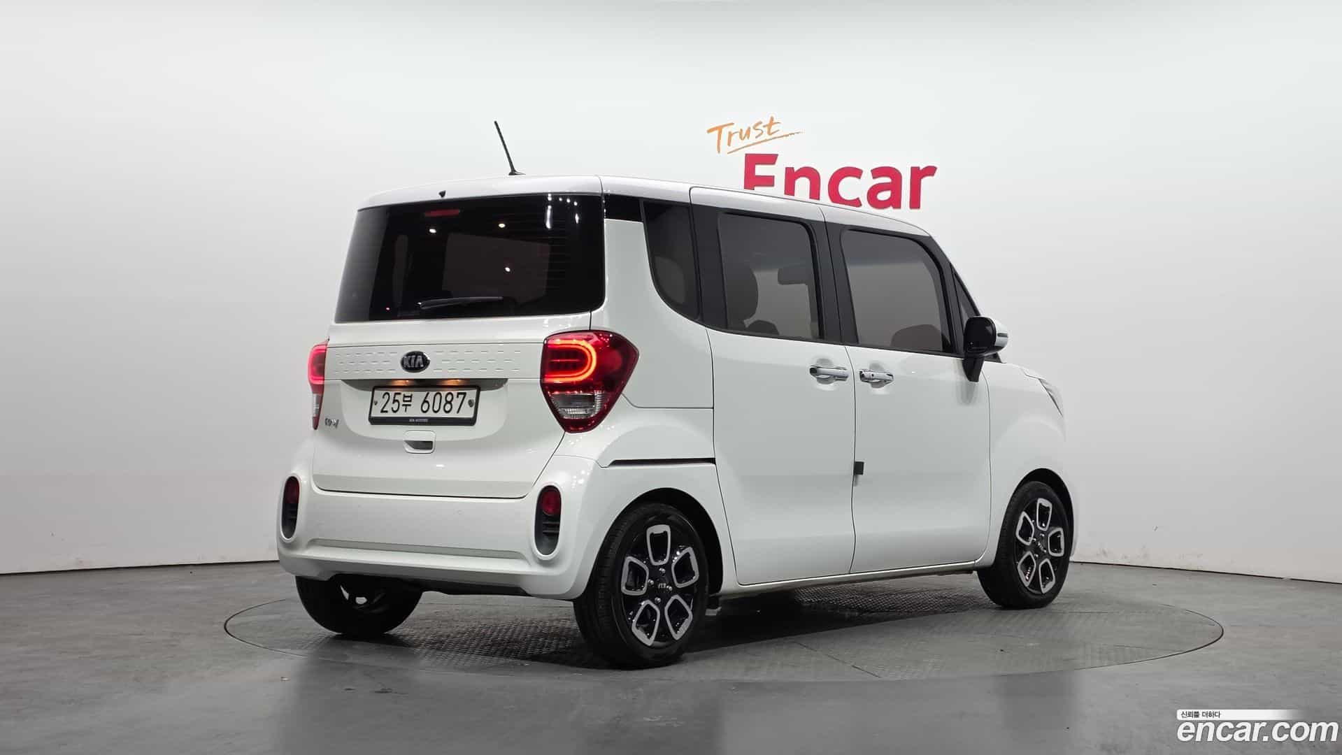 RAY Kia 2018.8-OUTER-002