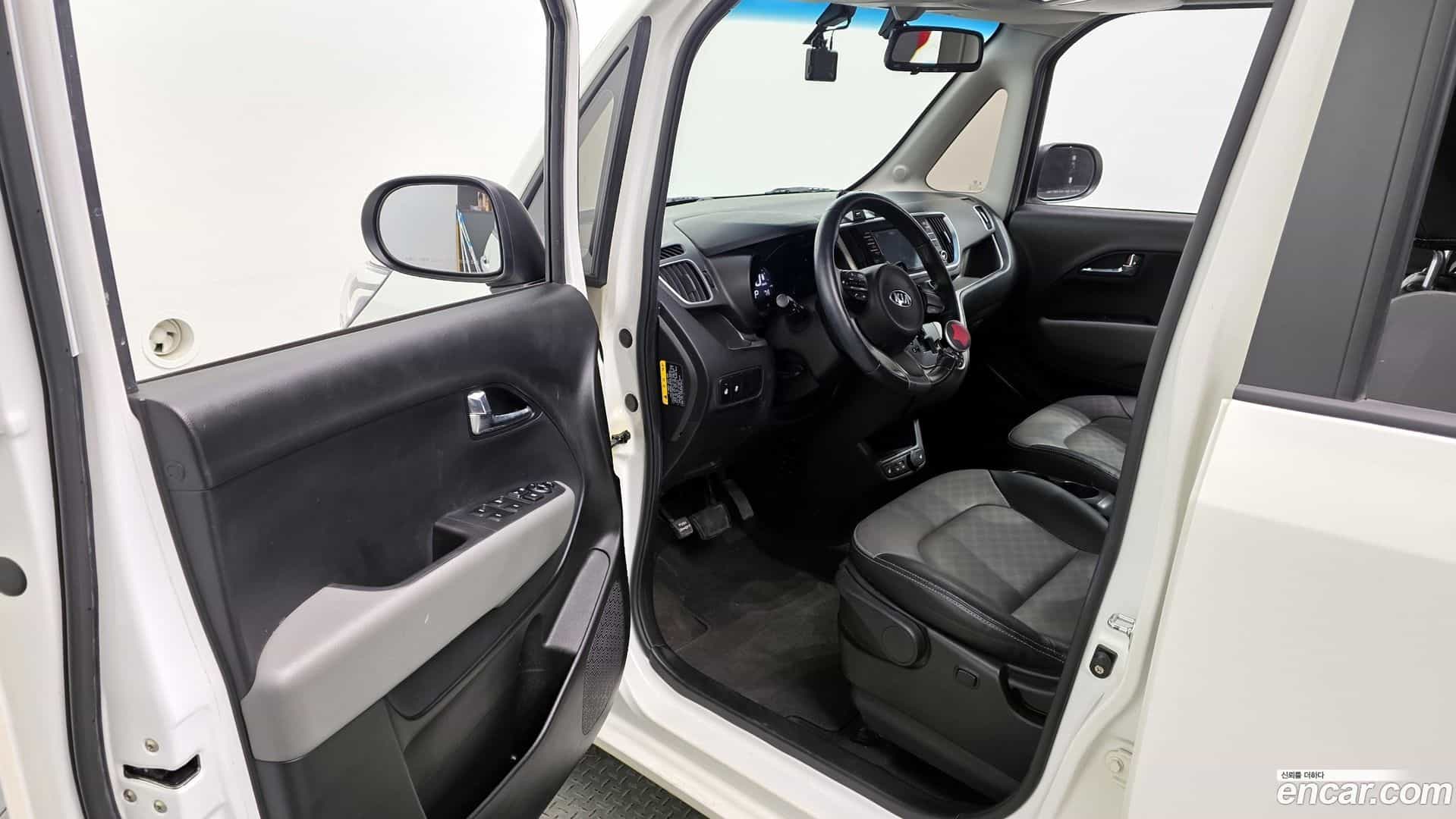 RAY Kia 2018.8-INNER-010