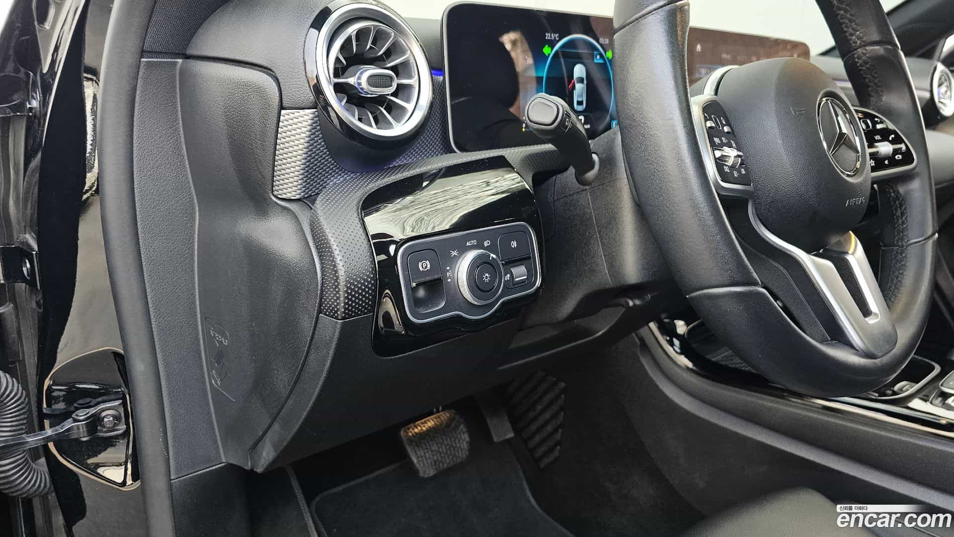 A-Class Mercedes-Benz 2020.10-OPTION-018