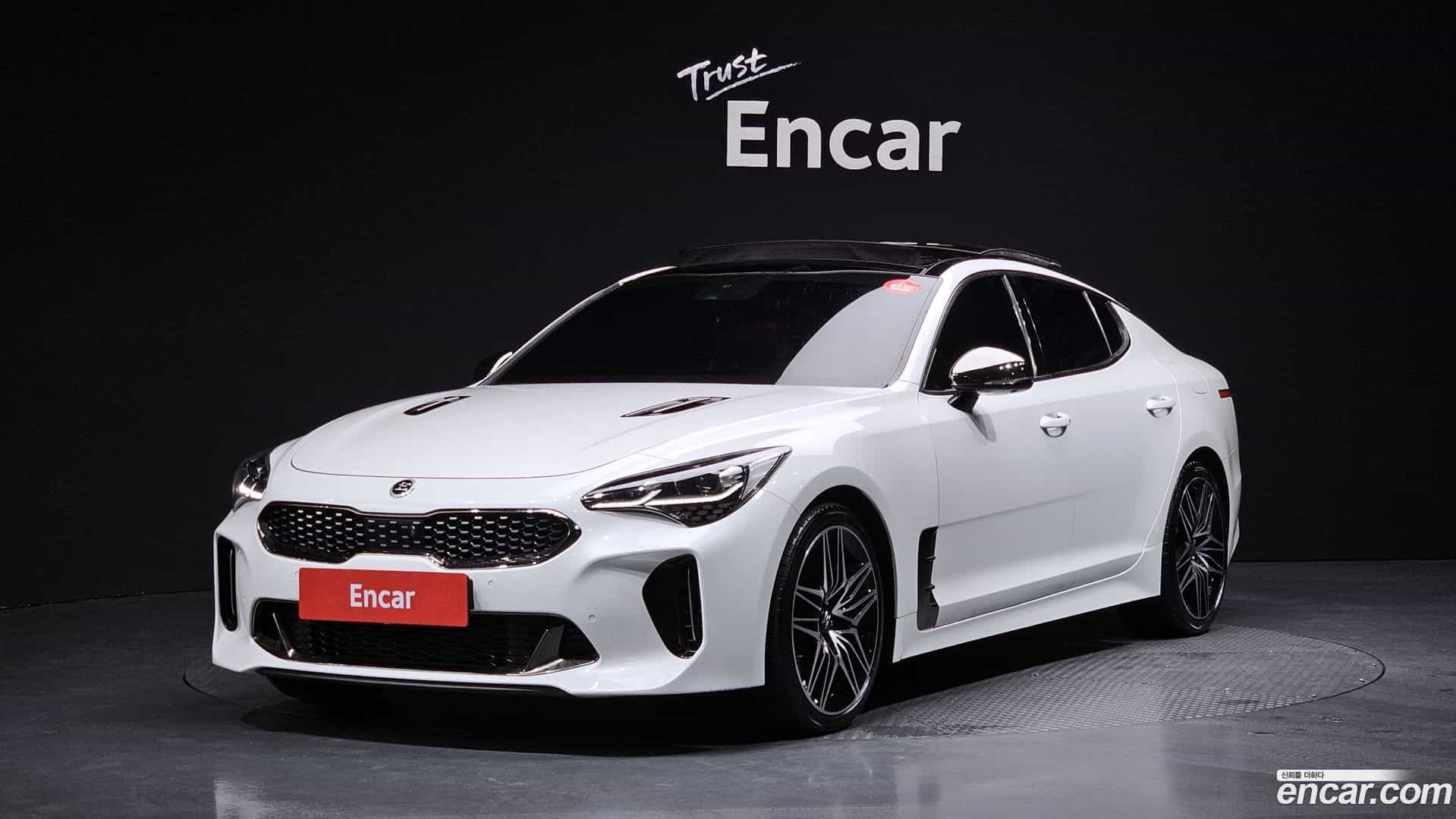 Stinger Kia 2017.5-OUTER-001