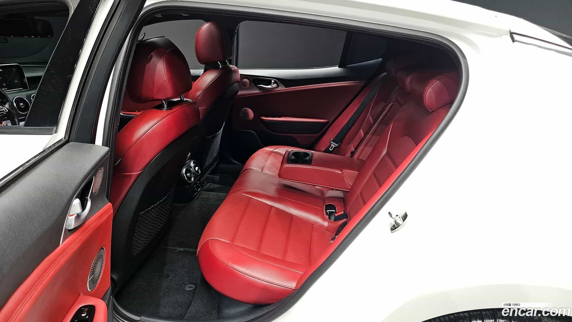 Stinger Kia 2017.5-OPTION-016