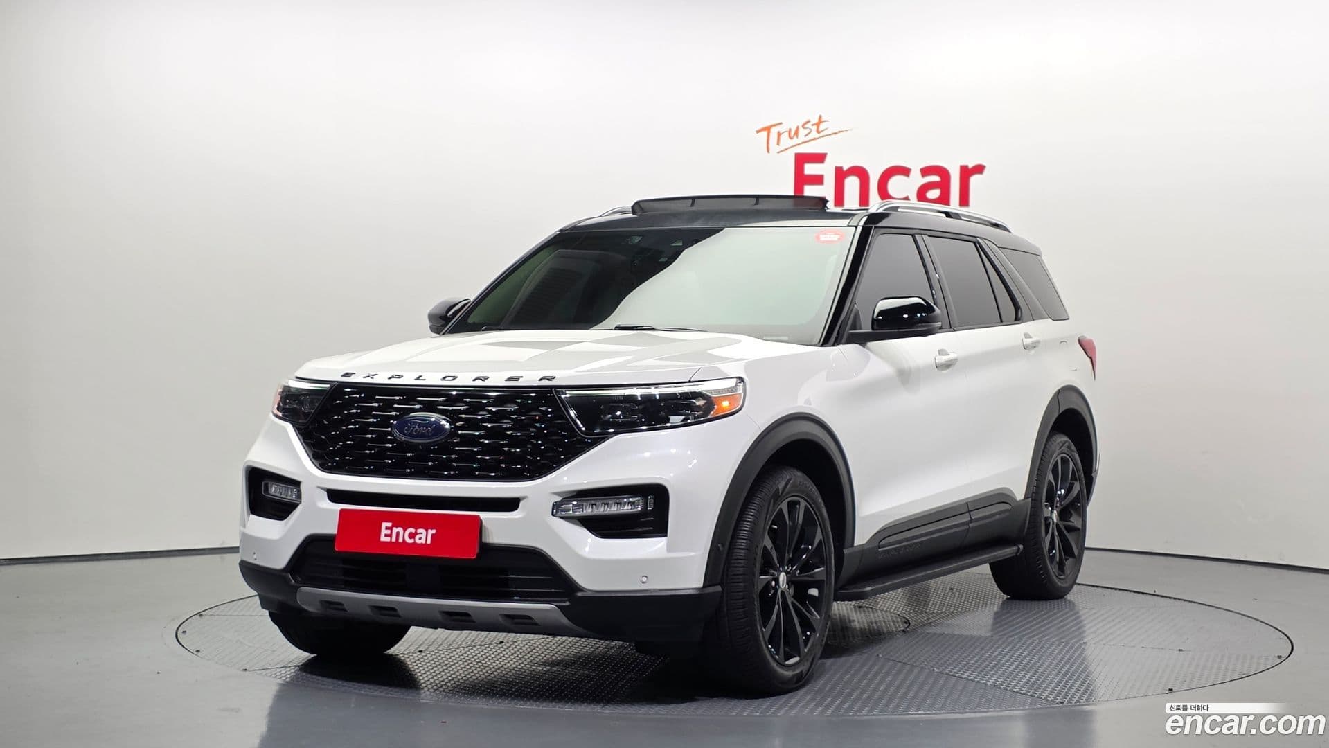 Main__Slider__Photo:Explorer Ford 2022.3-0
