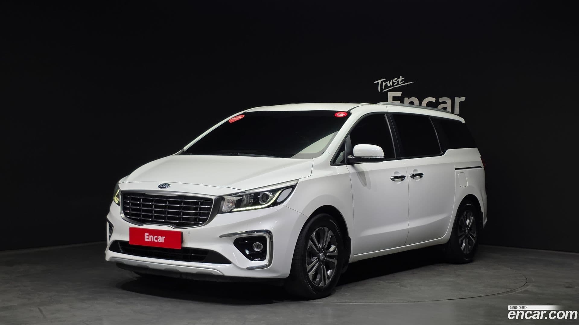 Main__Slider__Photo:Canival Kia 2018.7-0