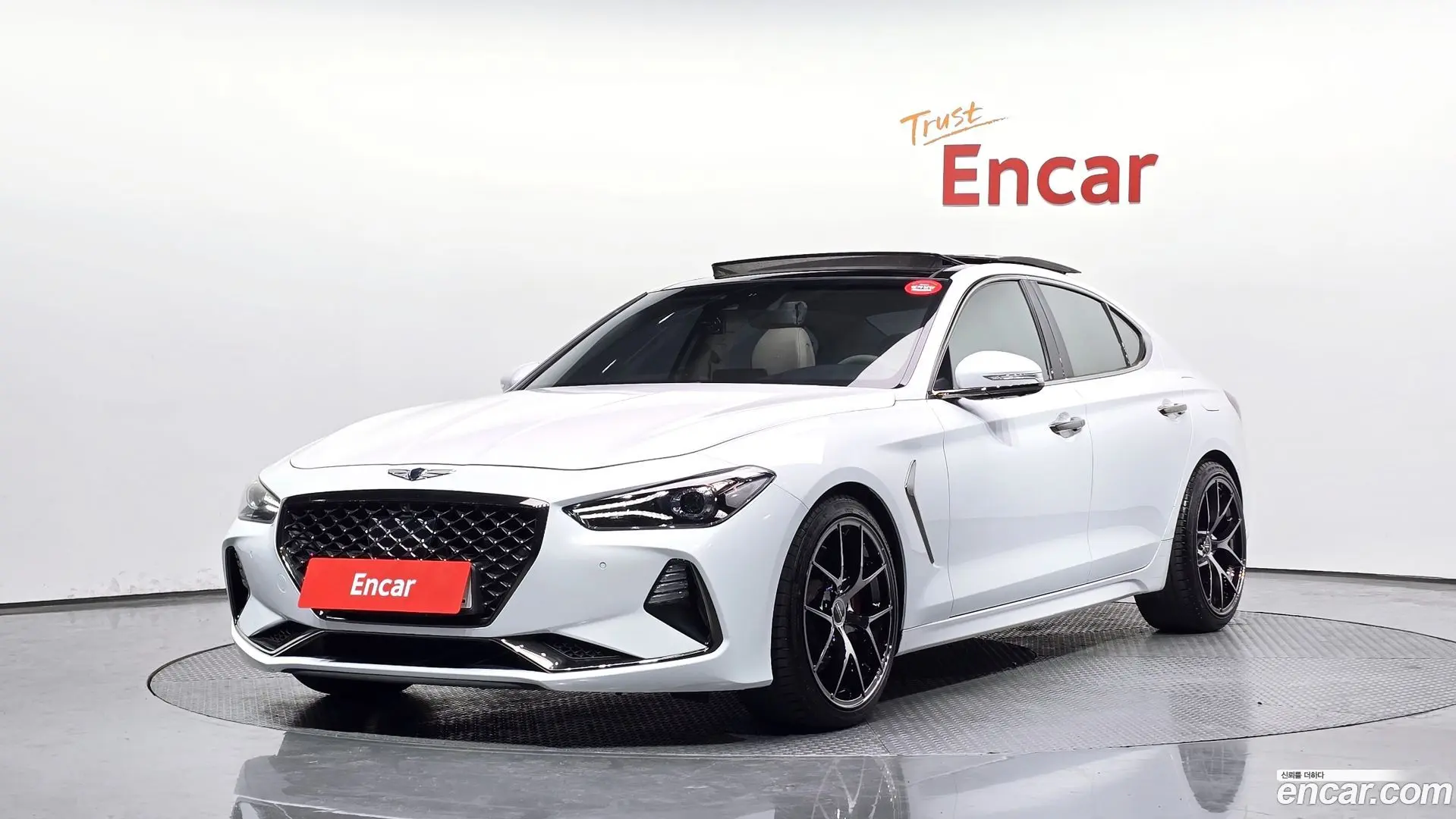 Main__Slider__Photo:G70 Genesis 2019.0-0