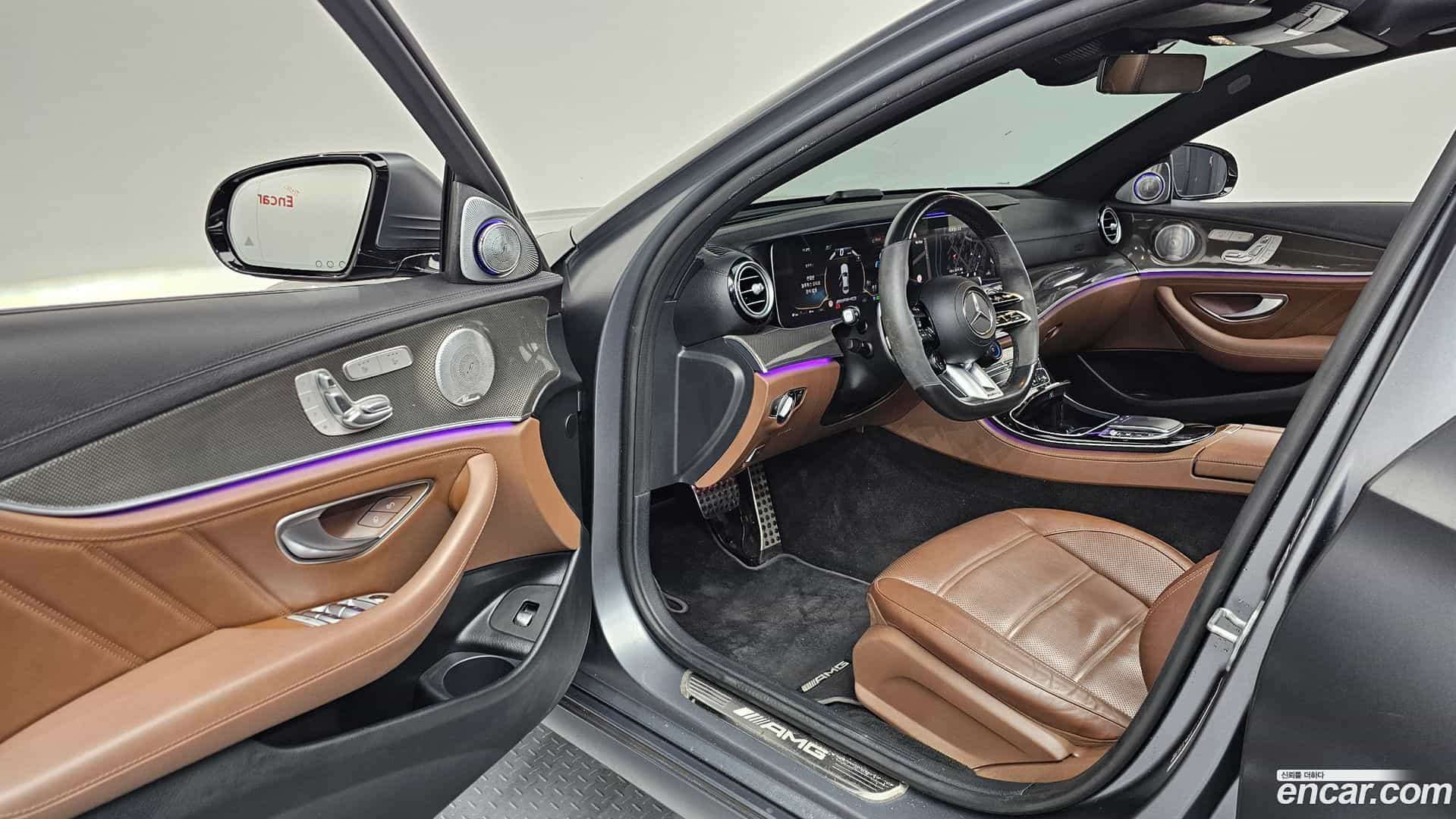 E-Class Mercedes-Benz 2021.2-INNER-010