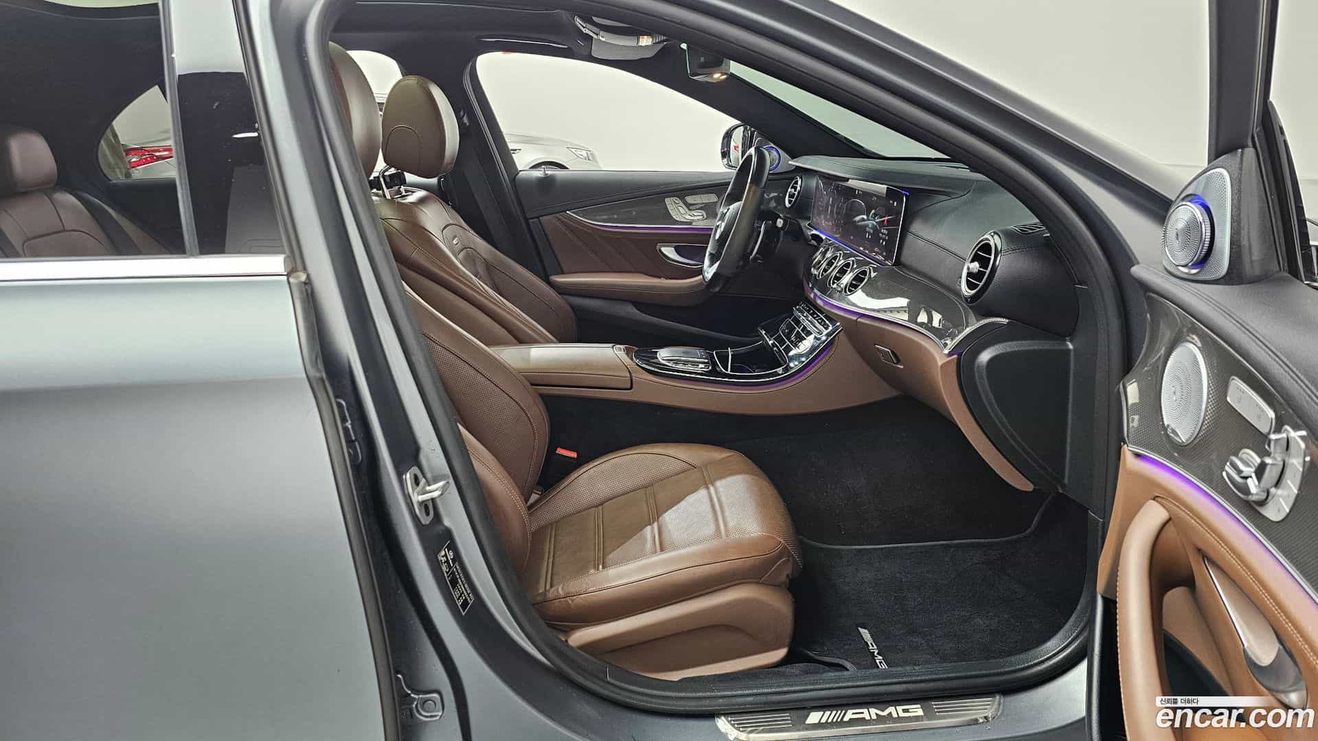 E-Class Mercedes-Benz 2021.2-OPTION-015