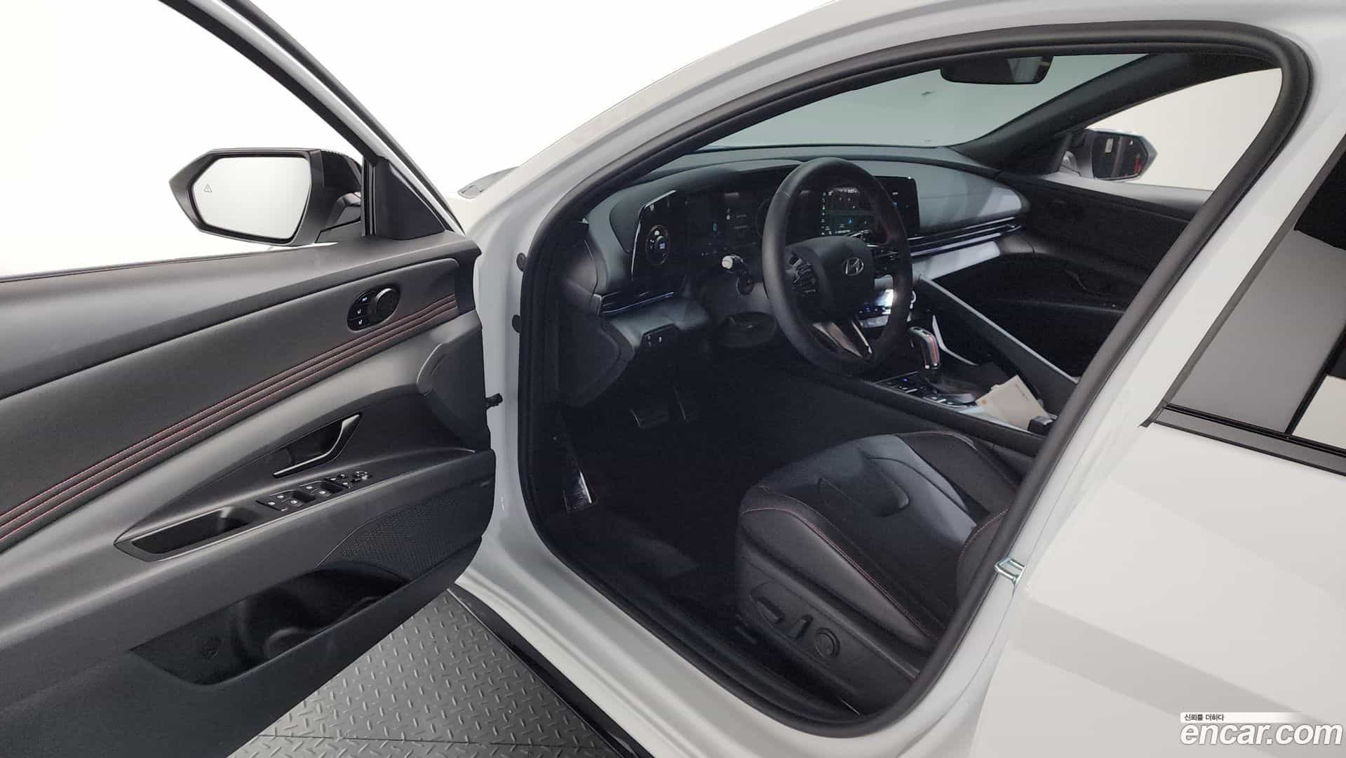AVANTE Hyundai 2025.5-INNER-010
