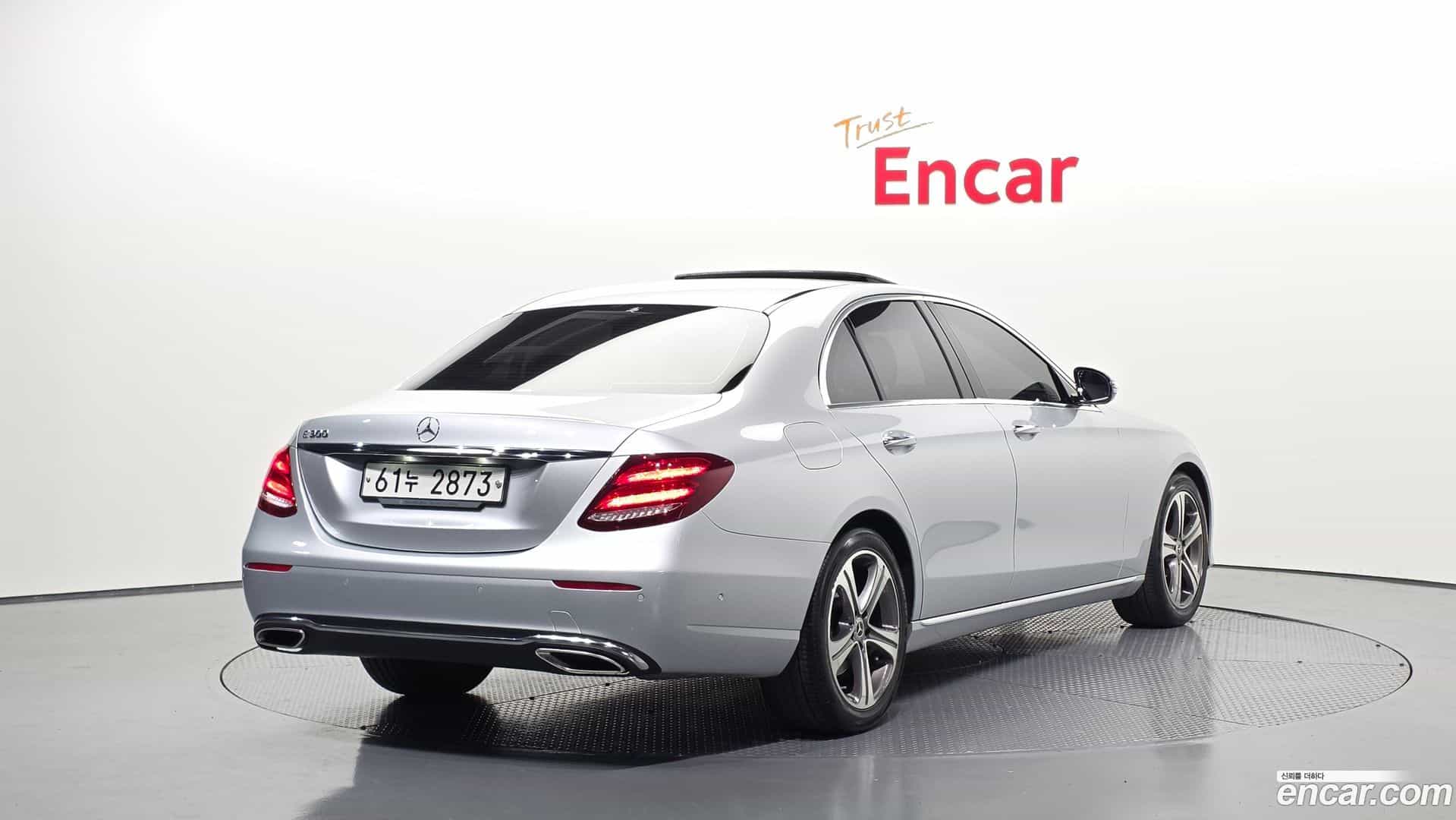 E-Class Mercedes-Benz 2019.7-OUTER-002