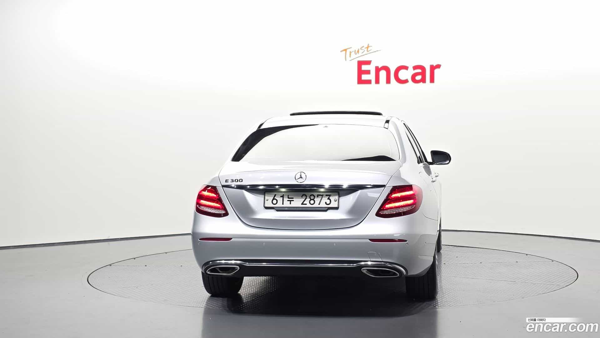 E-Class Mercedes-Benz 2019.7-OUTER-004