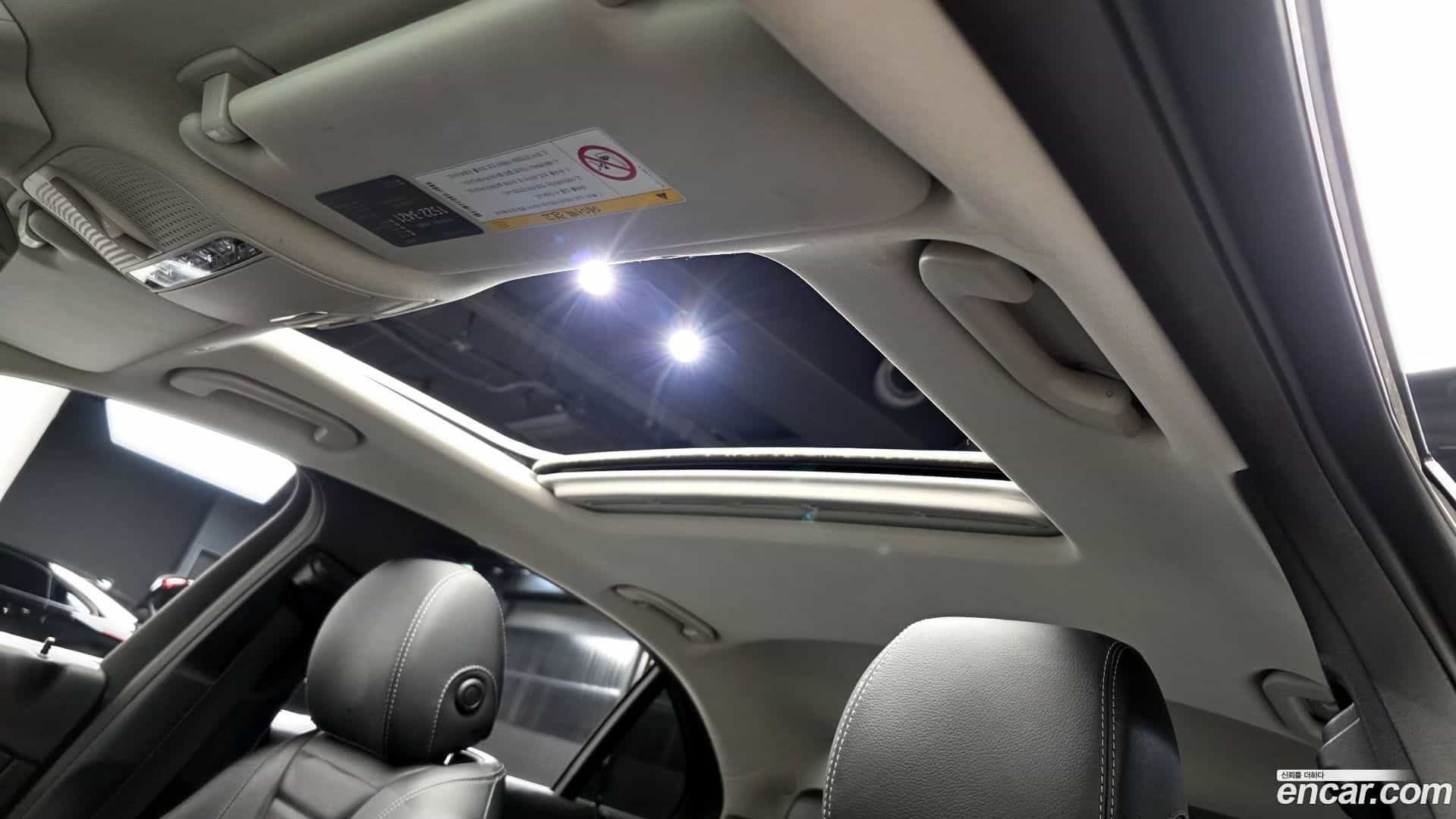 E-Class Mercedes-Benz 2019.7-OPTION-023