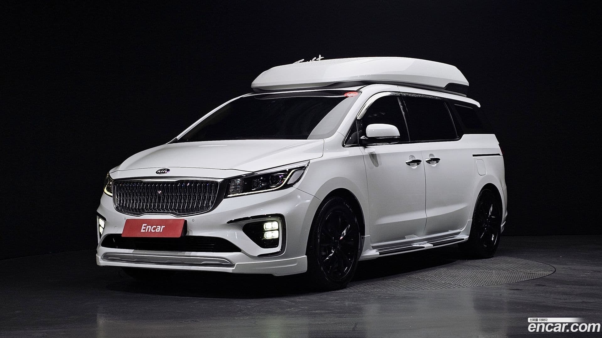 Main__Slider__Photo:Canival Kia 2018.7-0