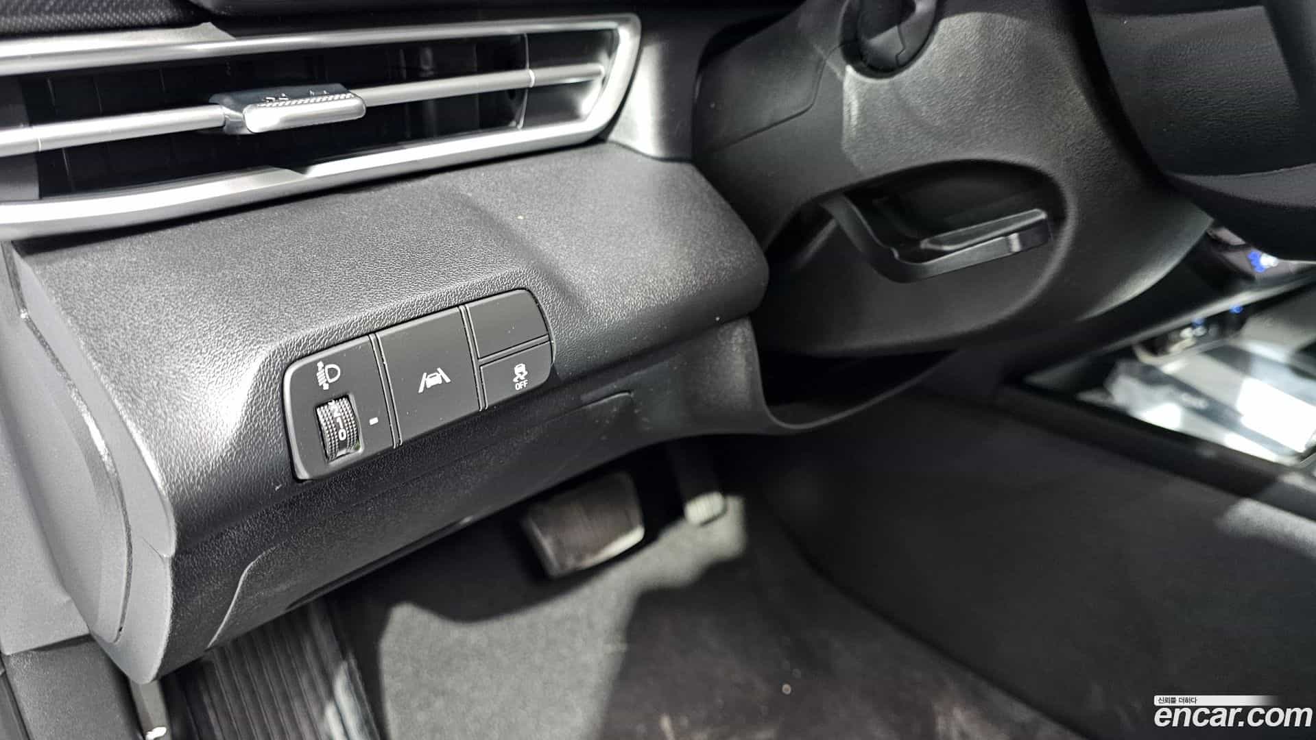 AVANTE Hyundai 2021.1-OPTION-017