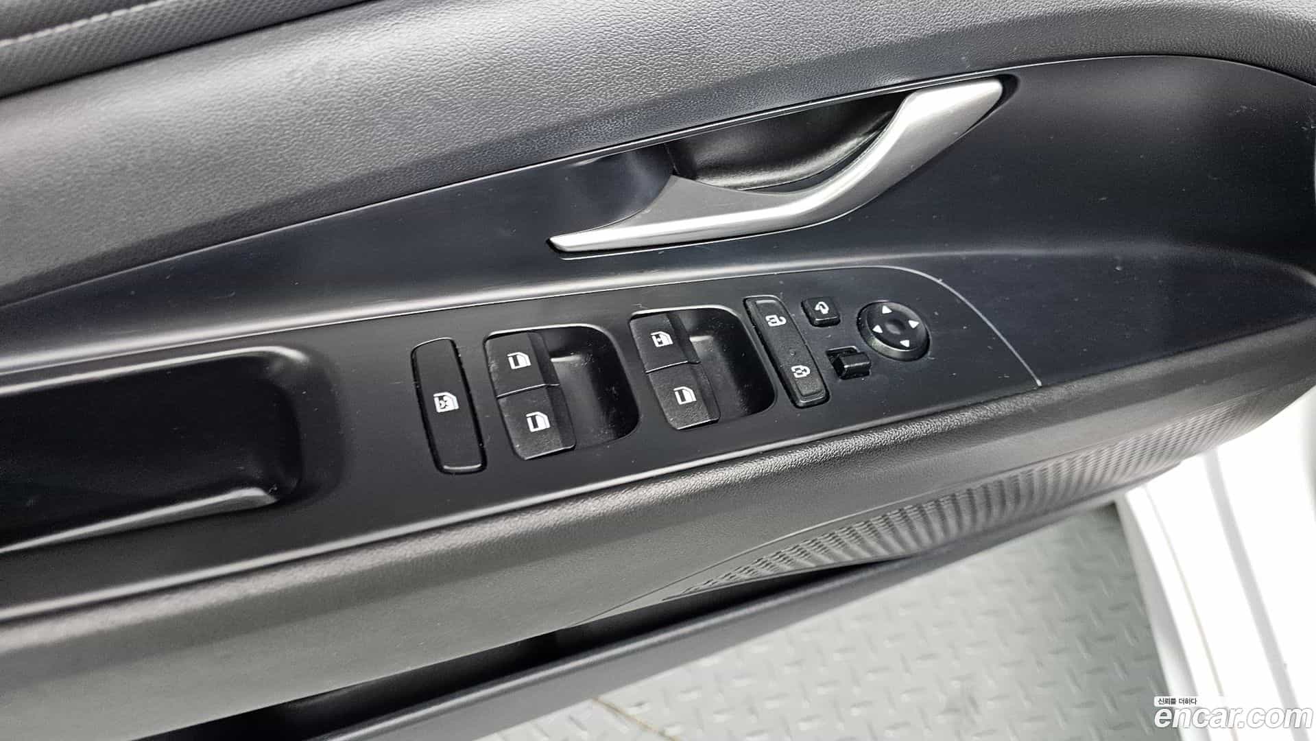 AVANTE Hyundai 2021.1-OPTION-021