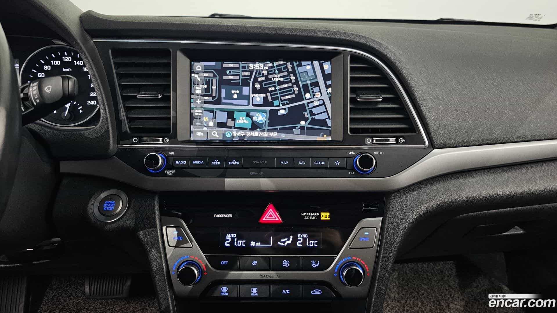 AVANTE Hyundai 2017.8-OPTION-018