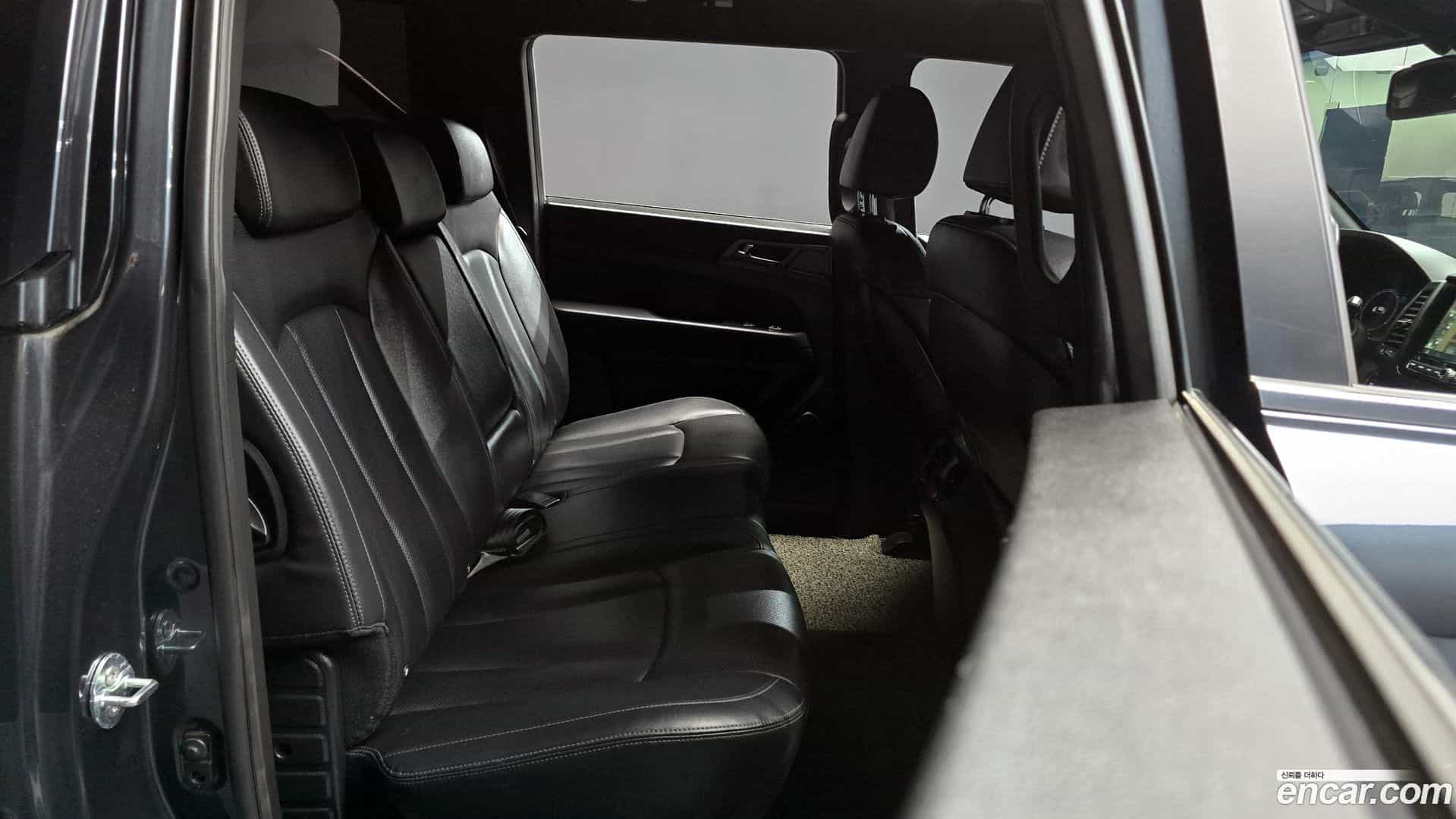 Rexton KG Mobility 2022.1-OPTION-016