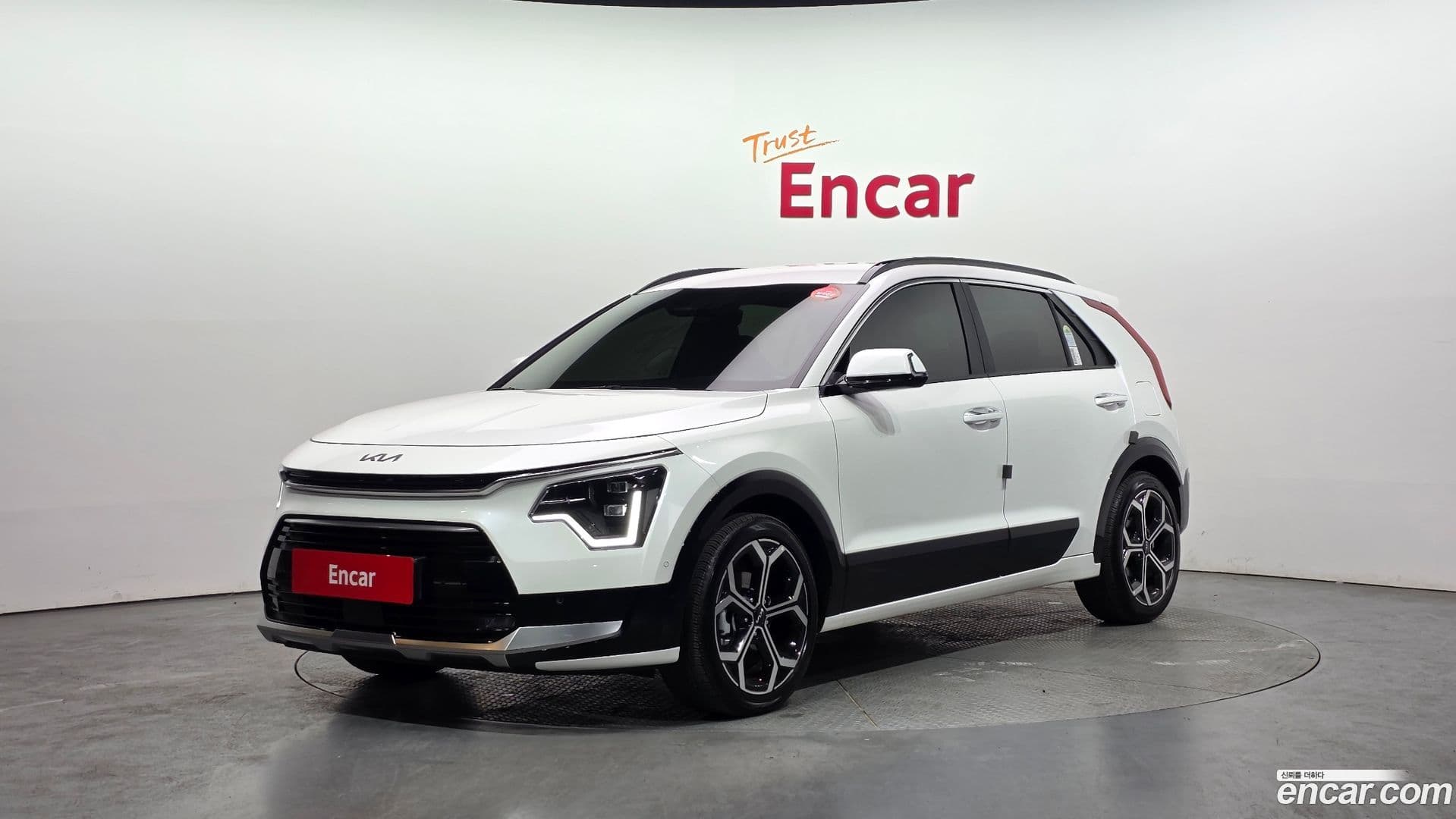 Main__Slider__Photo:Niro Kia 2025.2-0