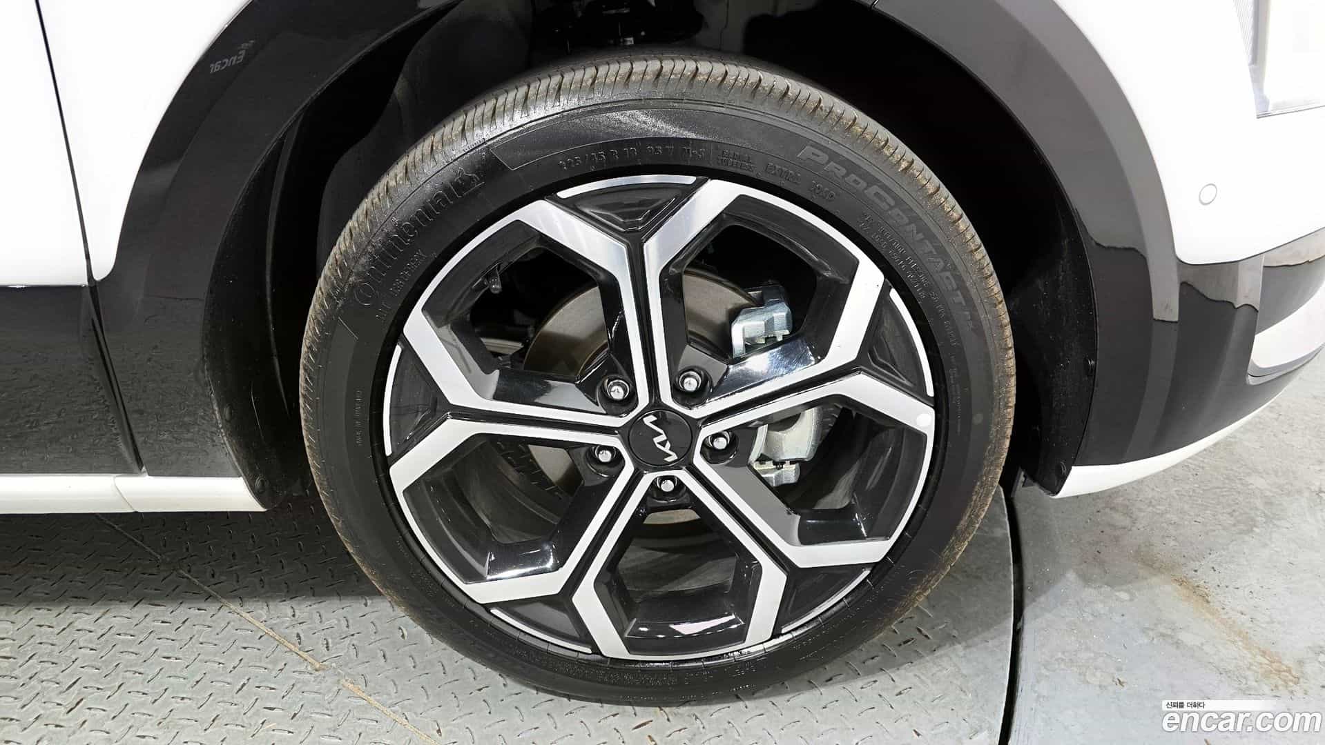 Niro Kia 2025.2-OUTER-005