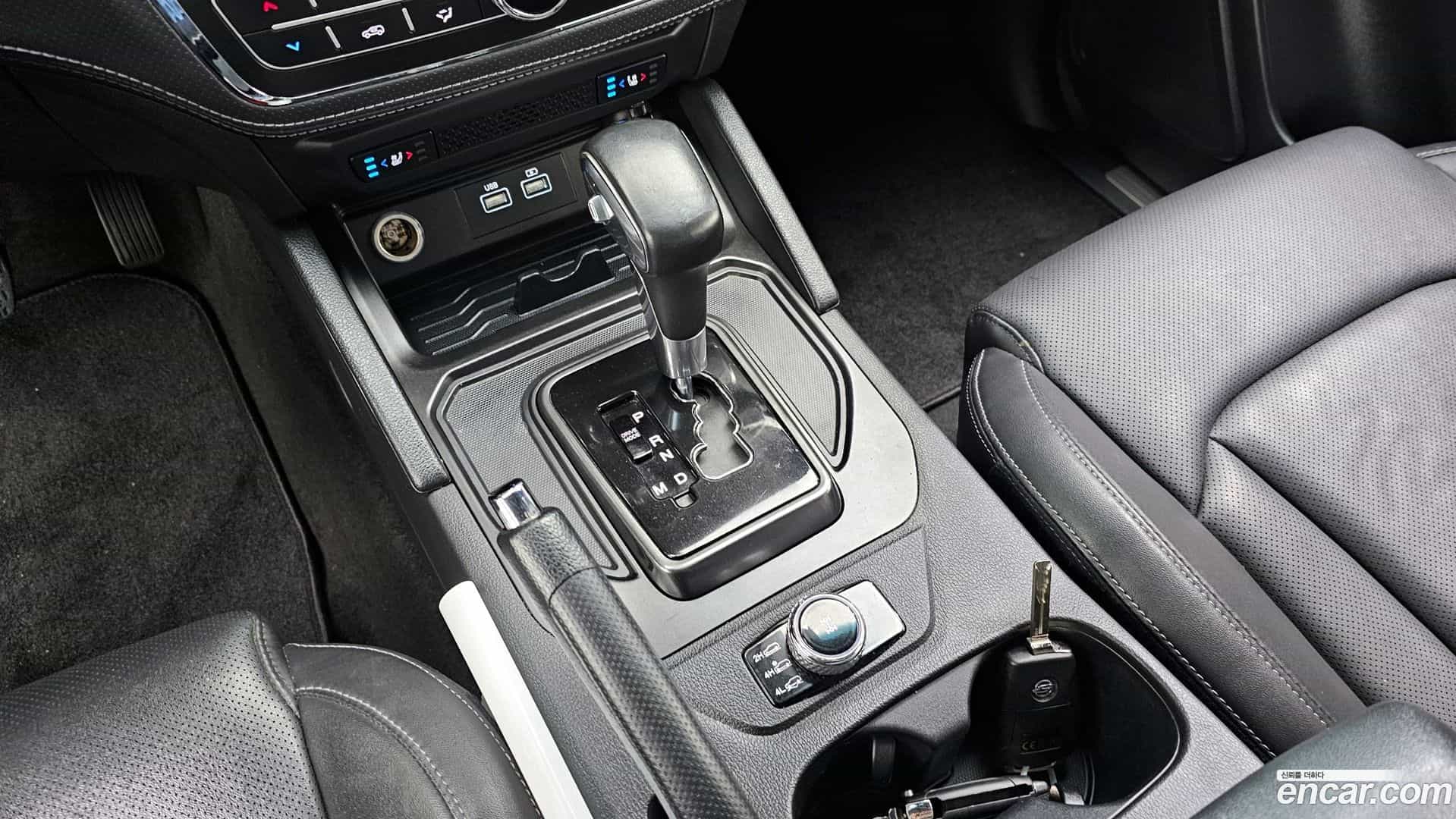 Rexton KG Mobility 2022.3-INNER-009