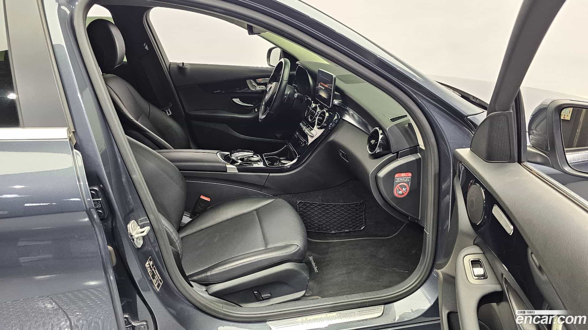 C-Class Mercedes-Benz 2015.8-OPTION-015