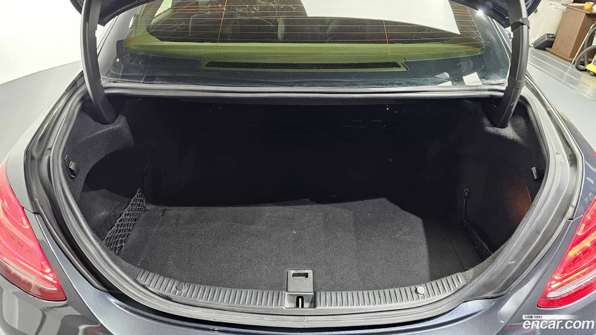 C-Class Mercedes-Benz 2015.8-OPTION-024