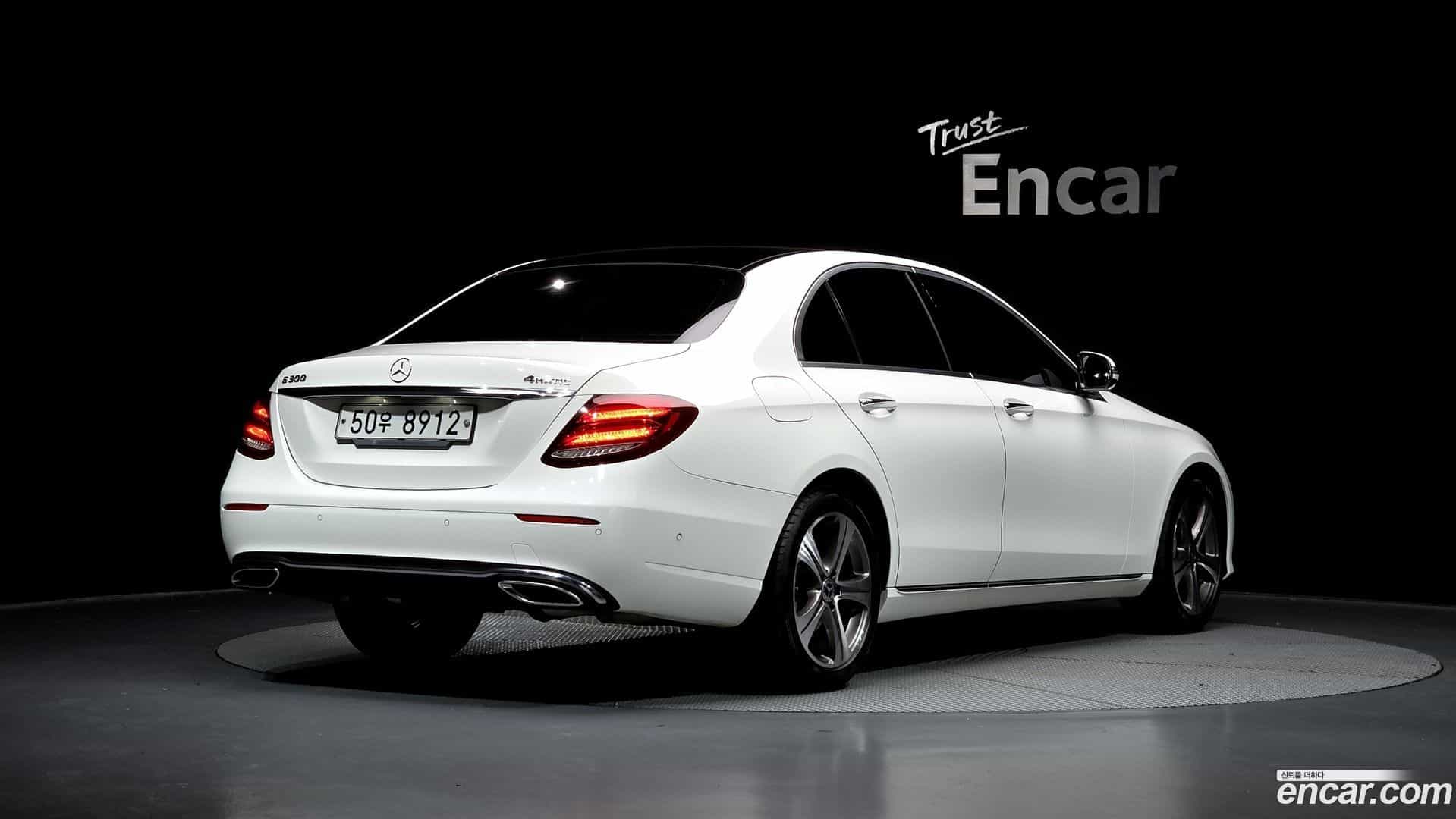 E-Class Mercedes-Benz 2017.6-OUTER-002