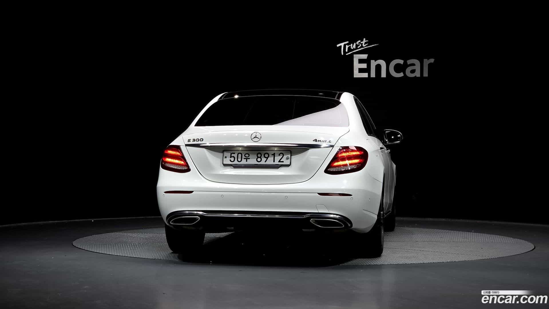 E-Class Mercedes-Benz 2017.6-OUTER-004