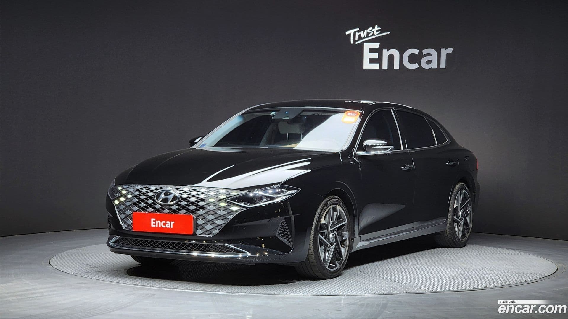 Main__Slider__Photo:Grandeur Hyundai 2020.10-0