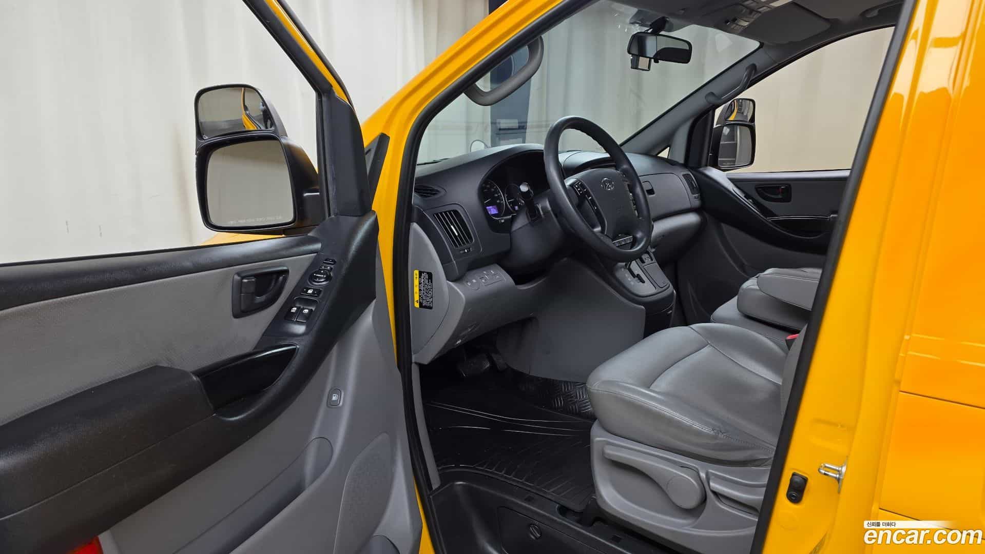 Starex Hyundai 2019.9-INNER-010