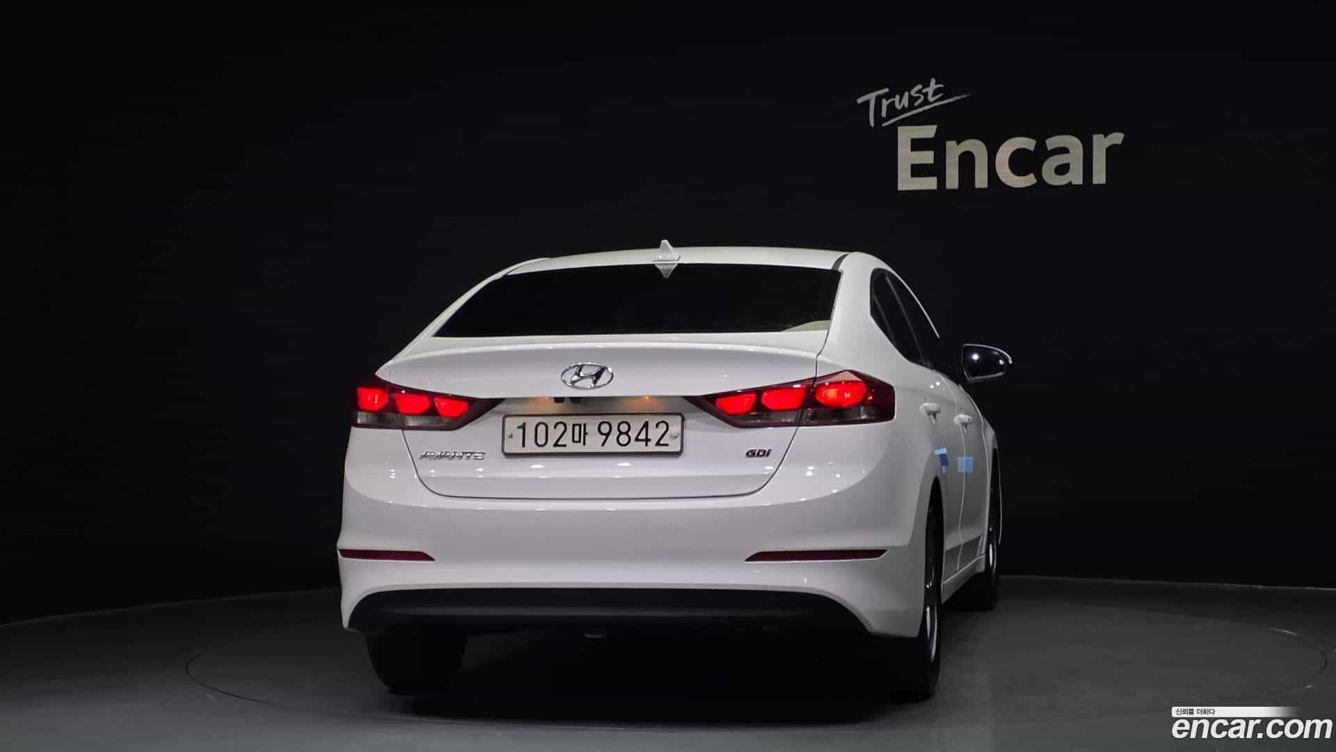 AVANTE Hyundai 2016.7-OUTER-004
