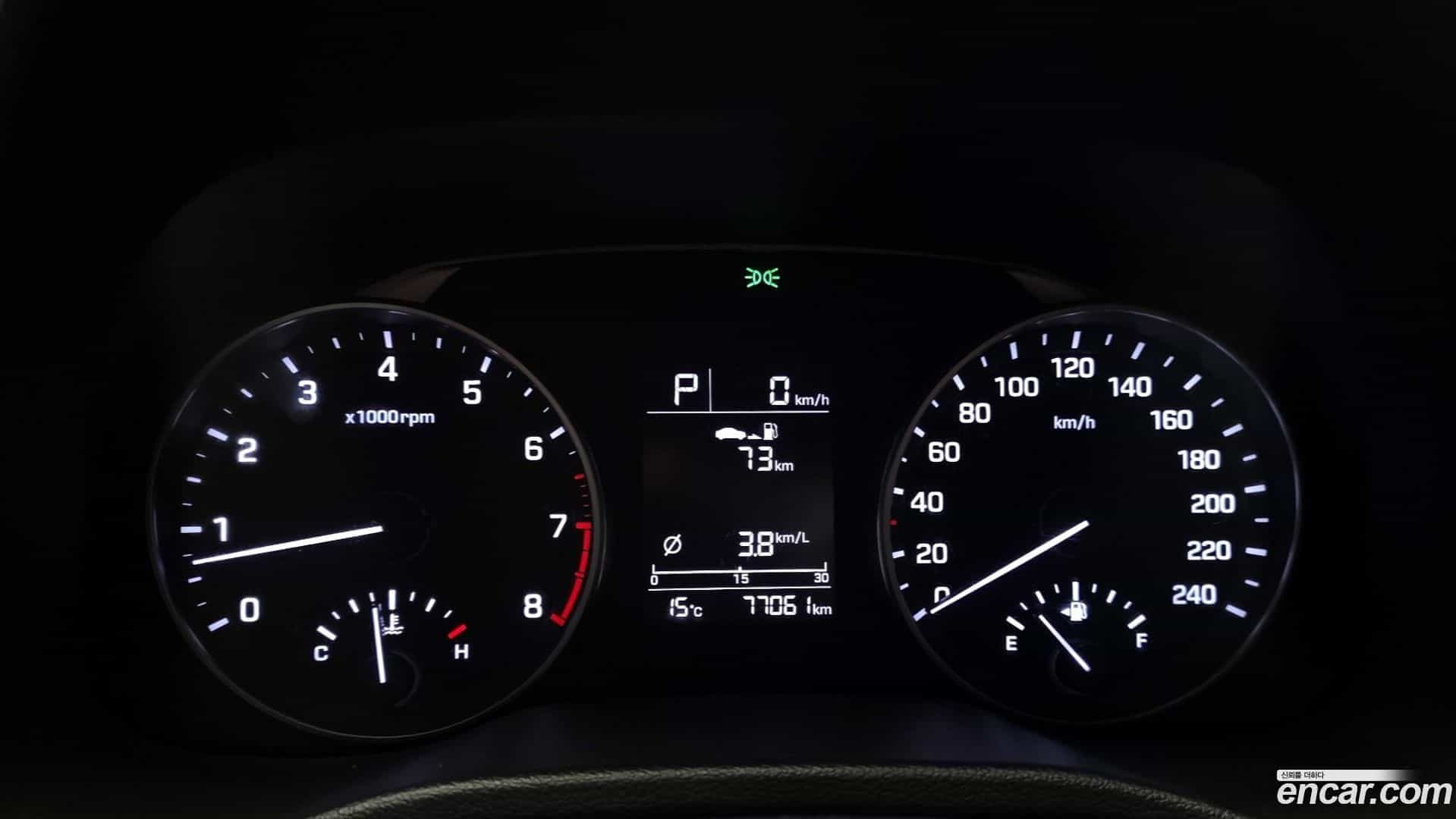 AVANTE Hyundai 2016.7-INNER-008