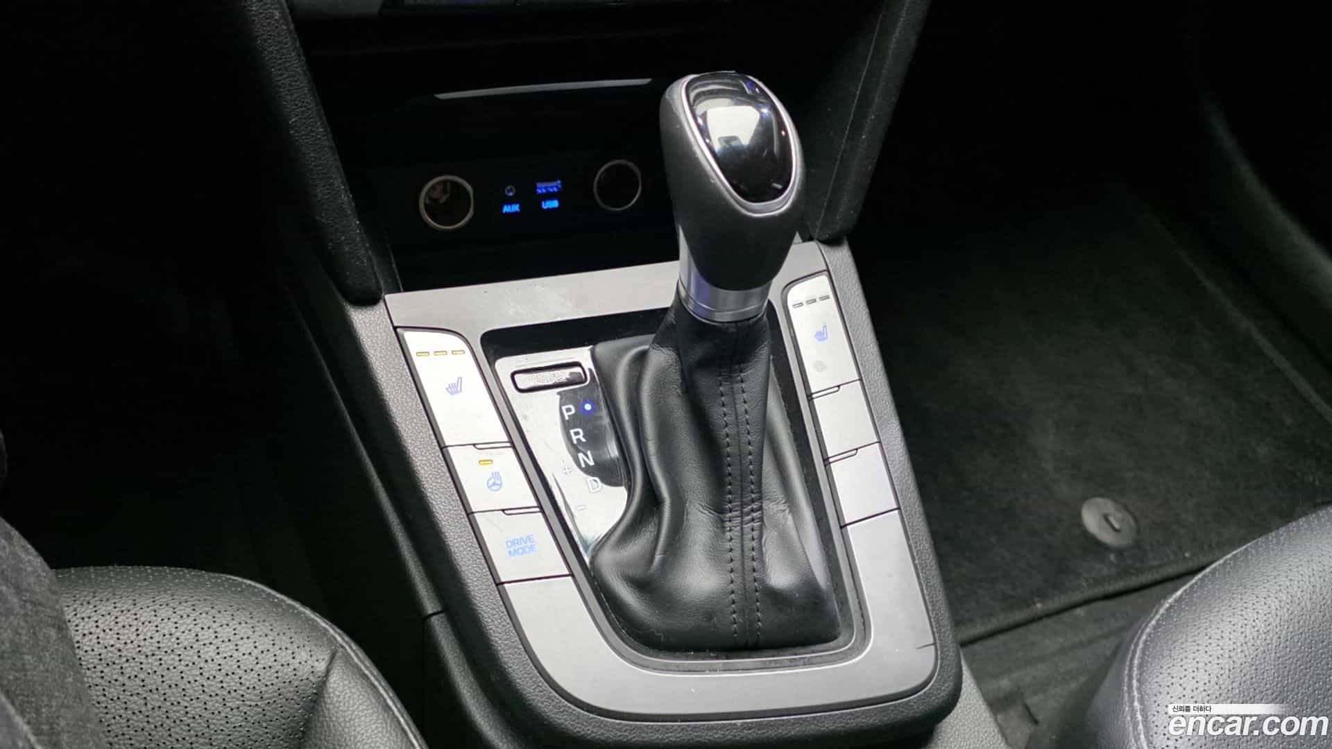 AVANTE Hyundai 2016.7-INNER-009