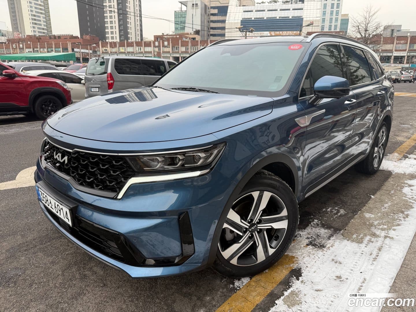Main__Slider__Photo:Sorento Kia 2021.6-0