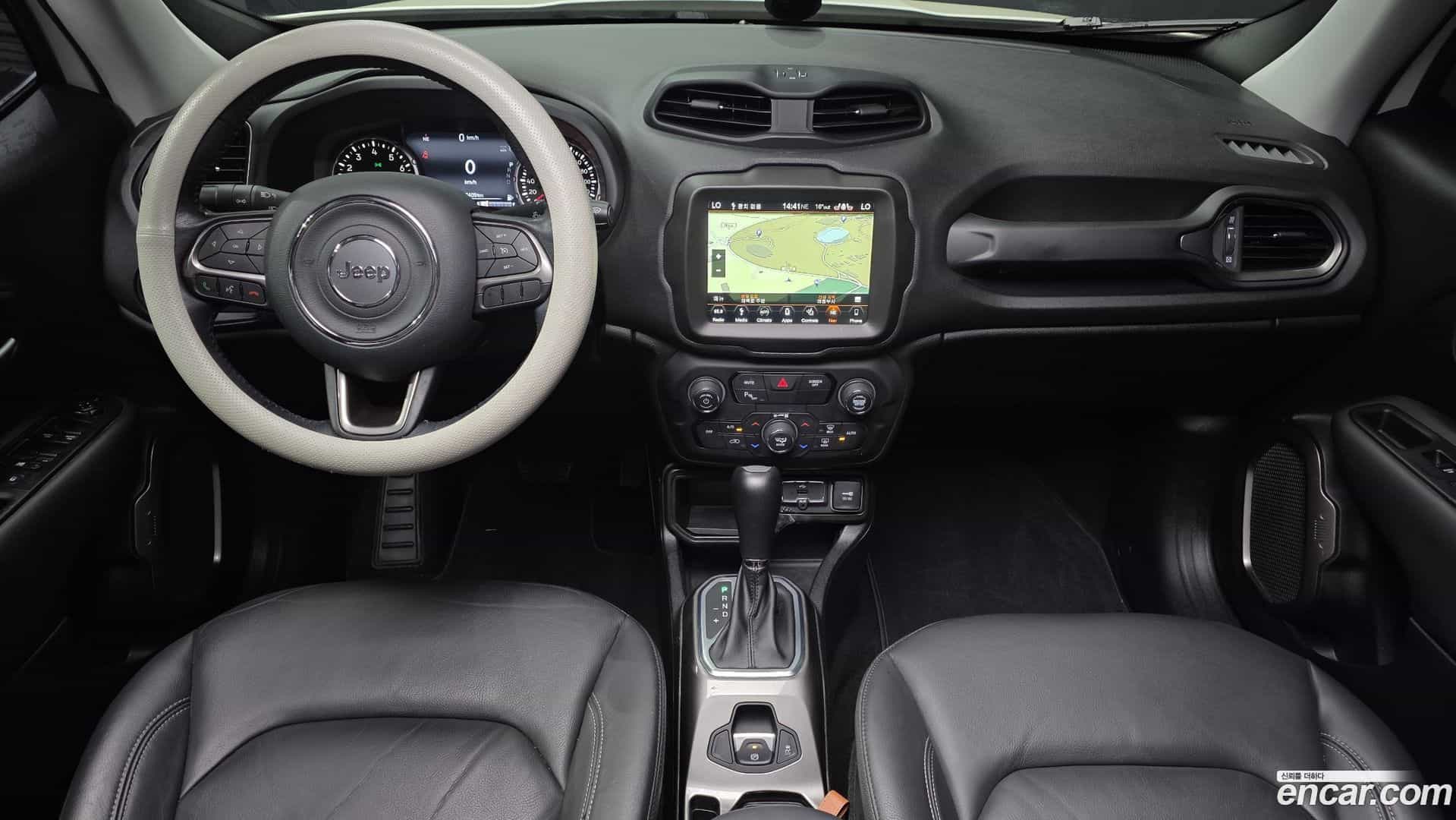 Renegade Jeep 2019.5-INNER-007