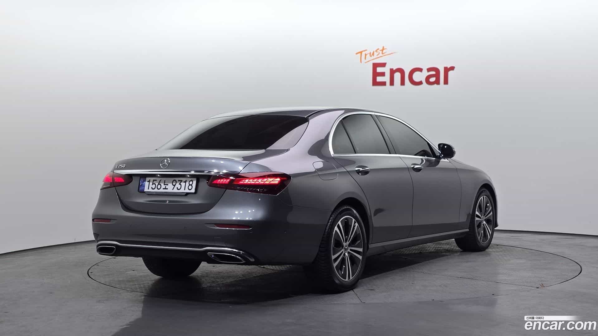 E-Class Mercedes-Benz 2020.11-OUTER-002