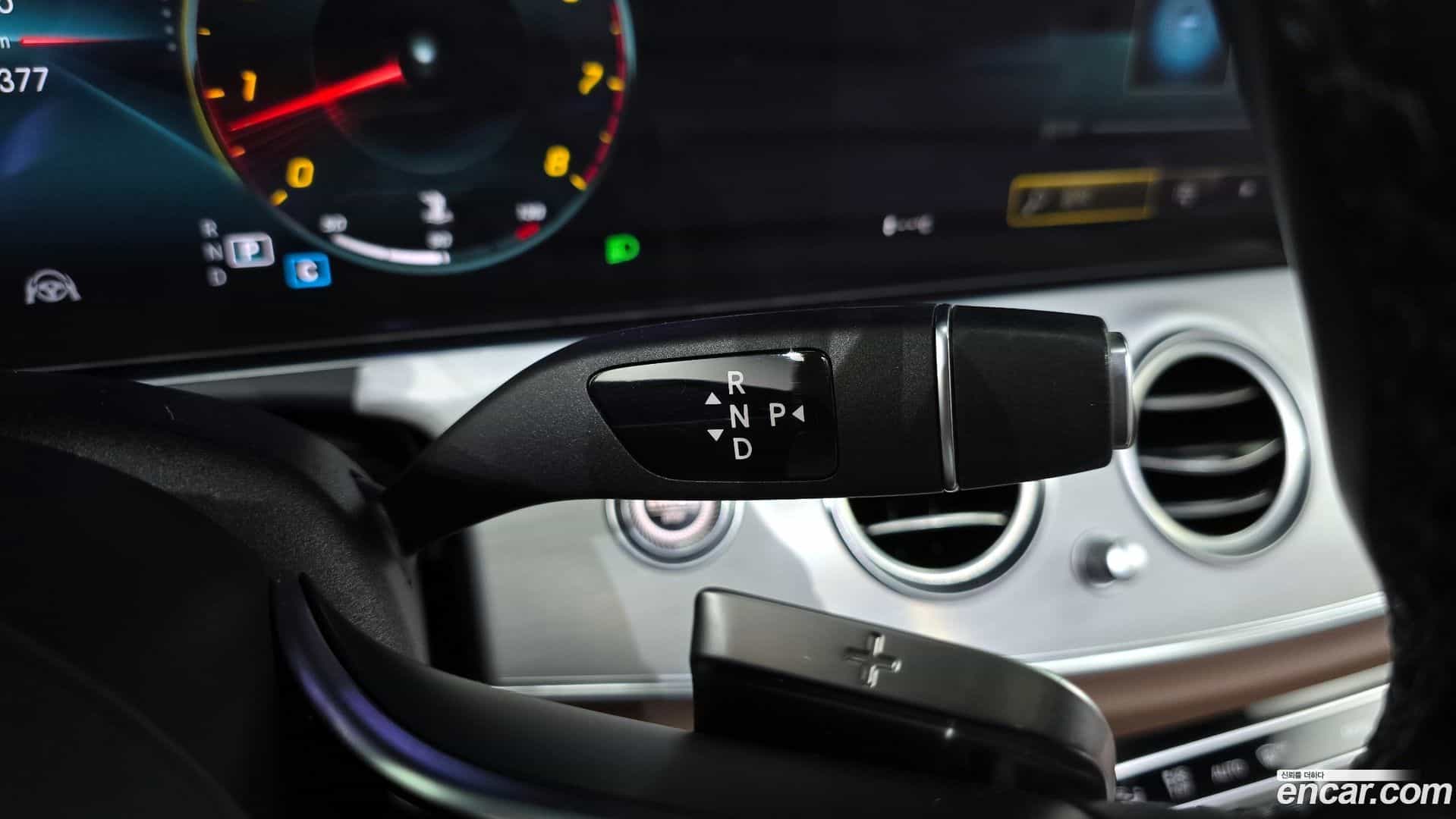 E-Class Mercedes-Benz 2020.11-INNER-009