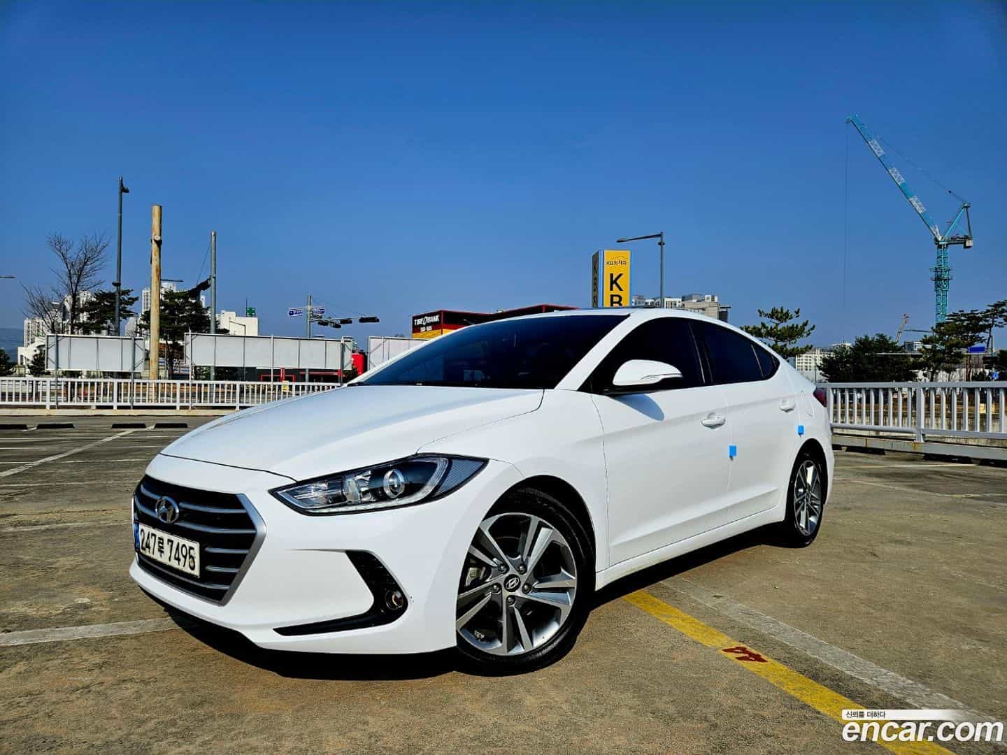 AVANTE Hyundai 2017.8-OUTER-003