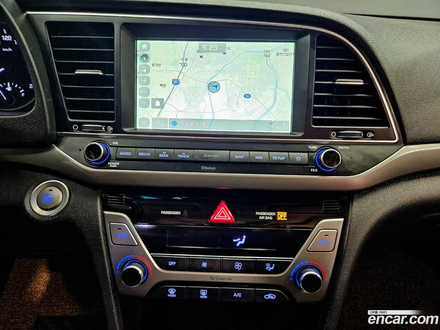 AVANTE Hyundai 2017.8-OPTION-020
