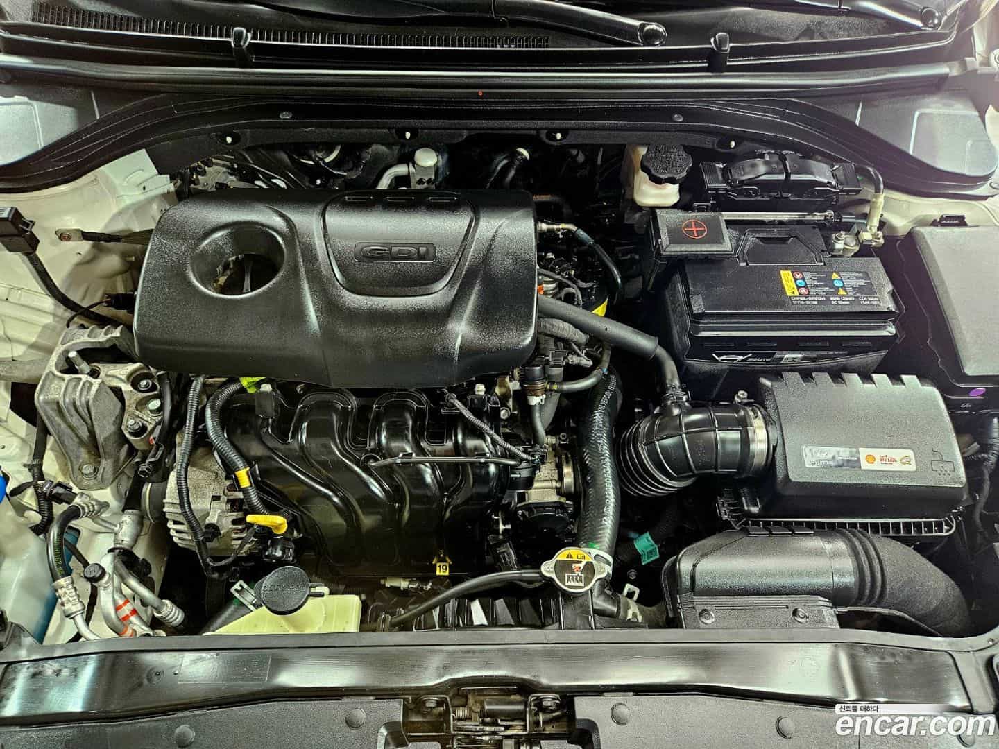 AVANTE Hyundai 2017.8-OPTION-022